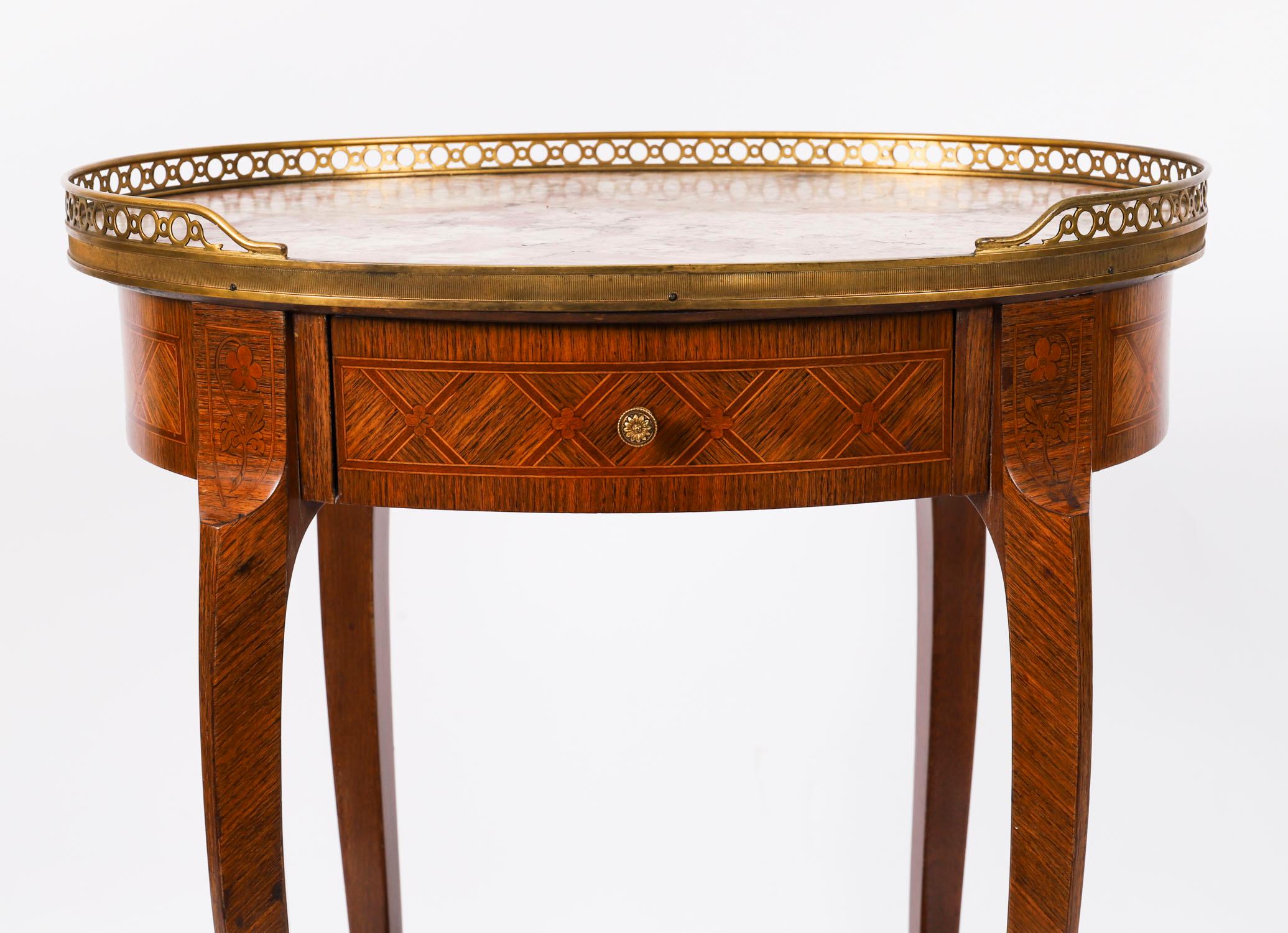 Antique Paire de tables d'appoint en marqueterie française montée sur bronze doré 19ème siècle en vente 3