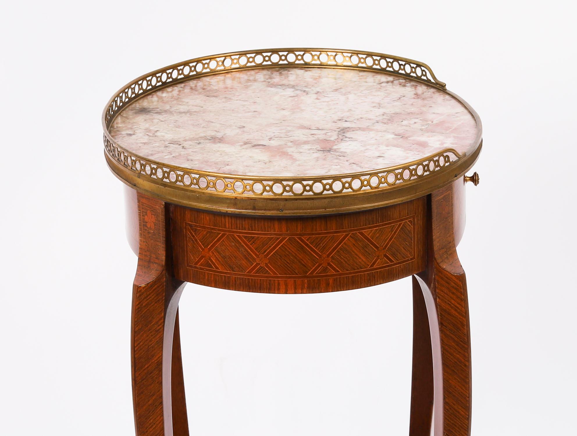 Antique Paire de tables d'appoint en marqueterie française montée sur bronze doré 19ème siècle en vente 4