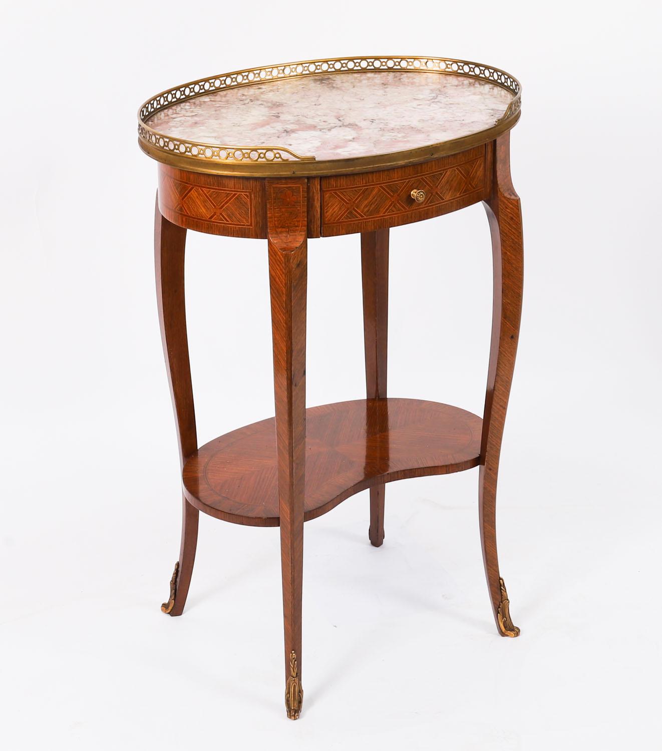 Antique Paire de tables d'appoint en marqueterie française montée sur bronze doré 19ème siècle en vente 5