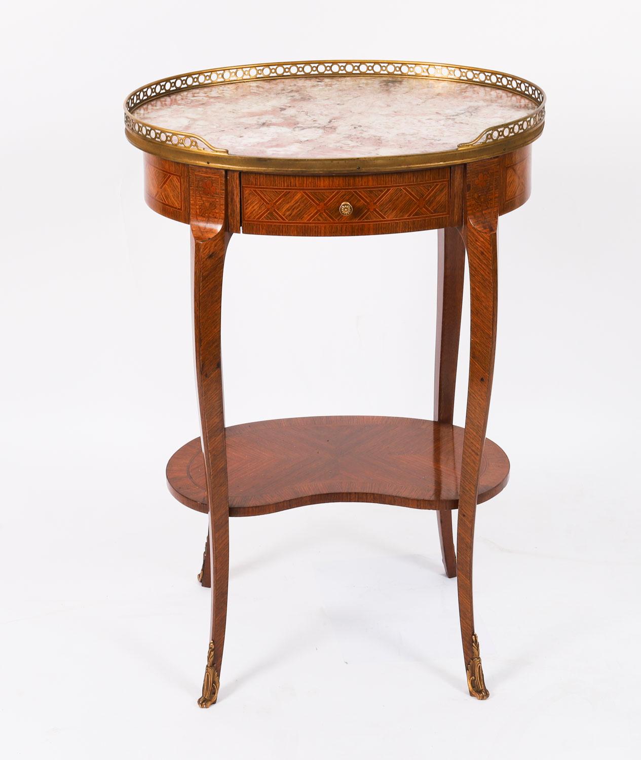 Parqueterie Antique Paire de tables d'appoint en marqueterie française montée sur bronze doré 19ème siècle en vente