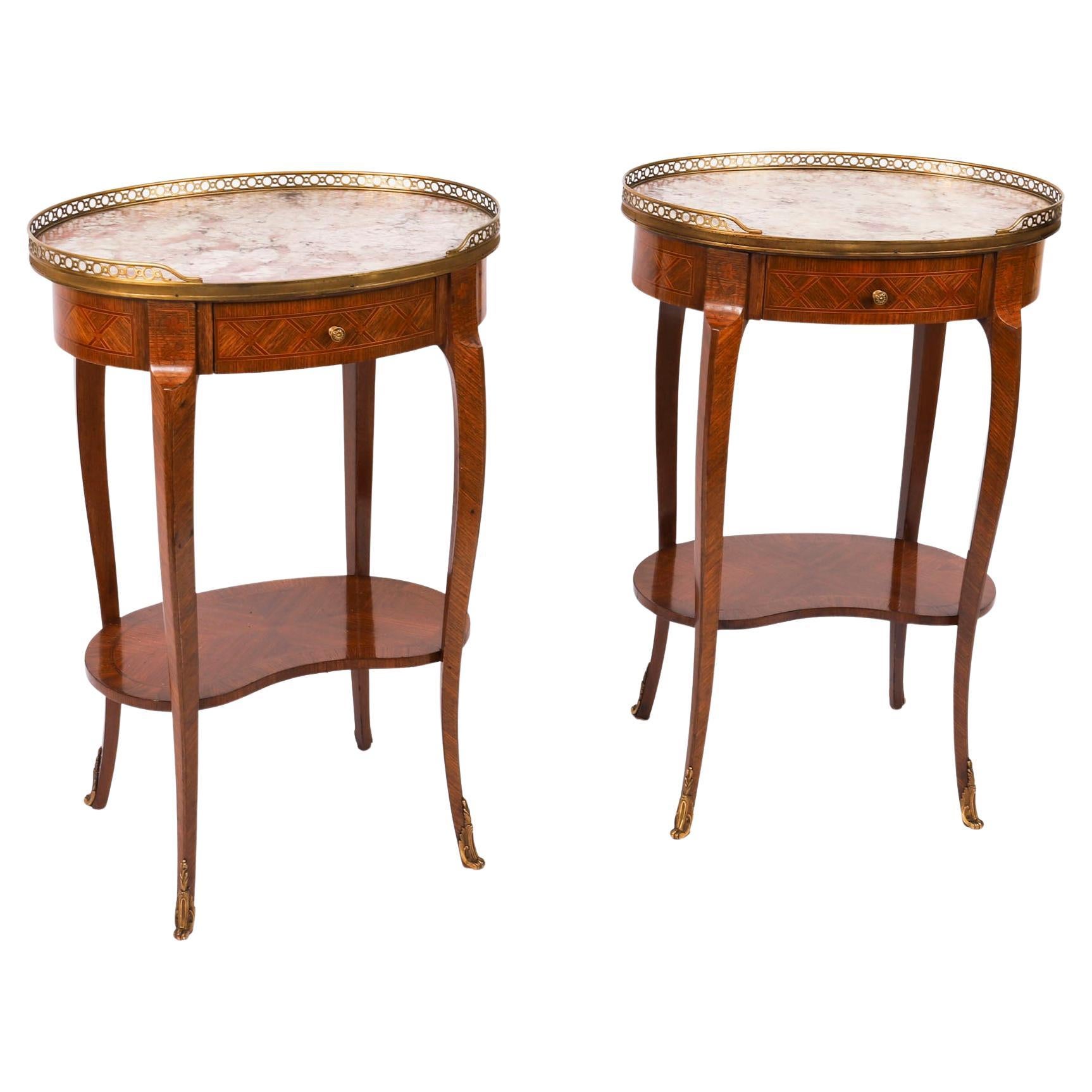 Antique Paire de tables d'appoint en marqueterie française montée sur bronze doré 19ème siècle