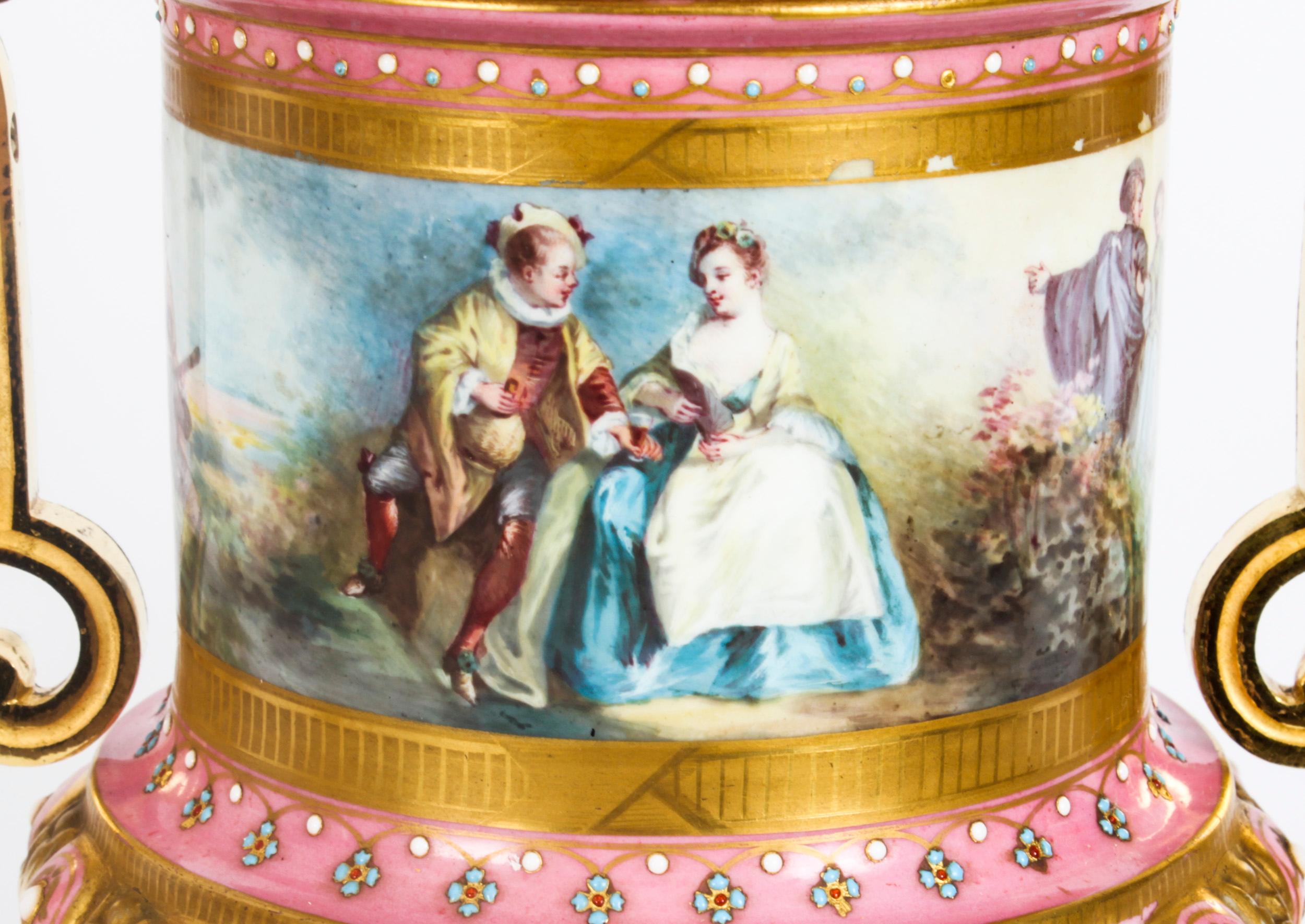 Antikes Paar französische rosa Sevres-Vasen mit Deckel aus Goldbronze, 19. Jahrhundert im Angebot 10