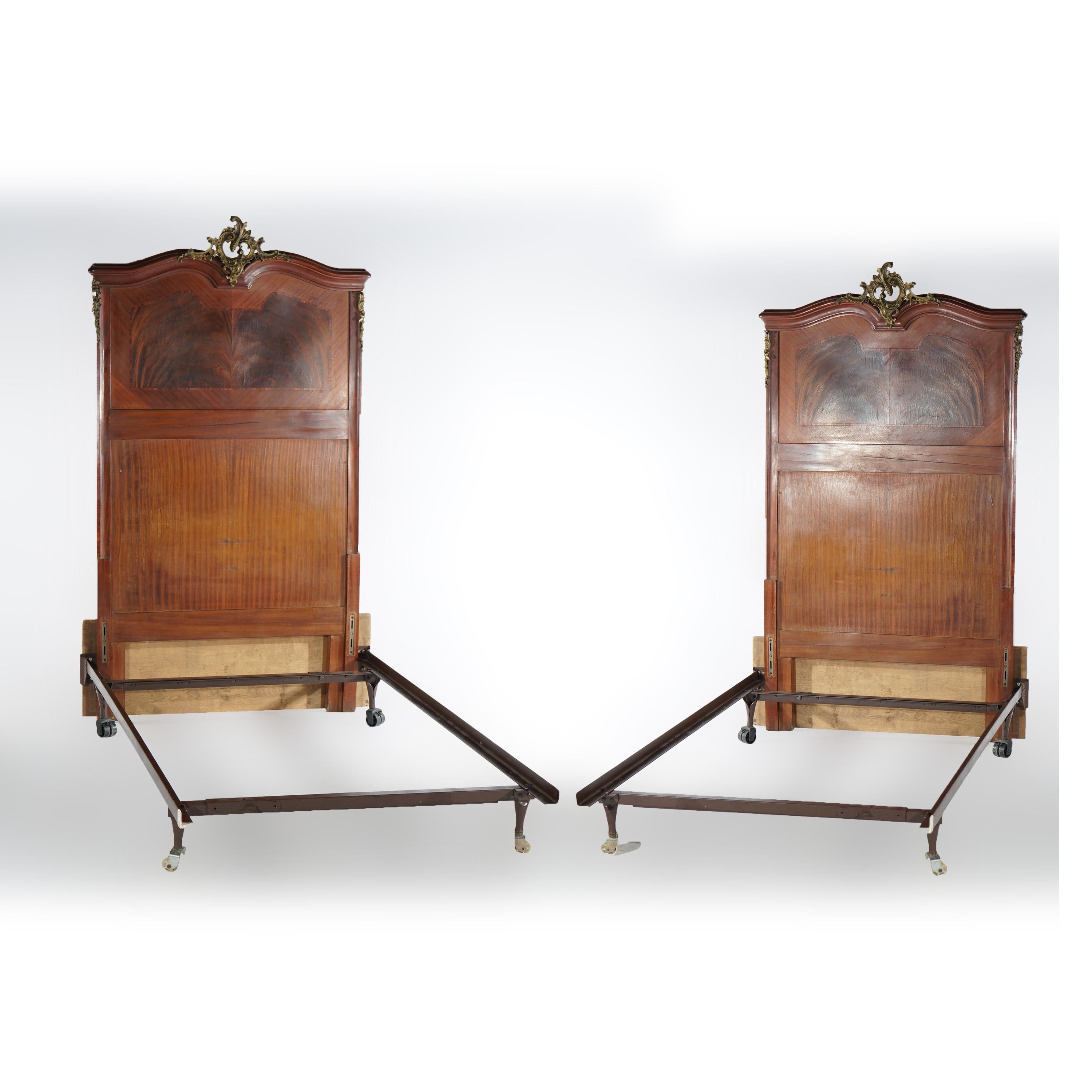 Antique Pair French Rococo Style Kingwood & Rosewood Twin Beds 20thC In Good Condition In Big Flats, NY