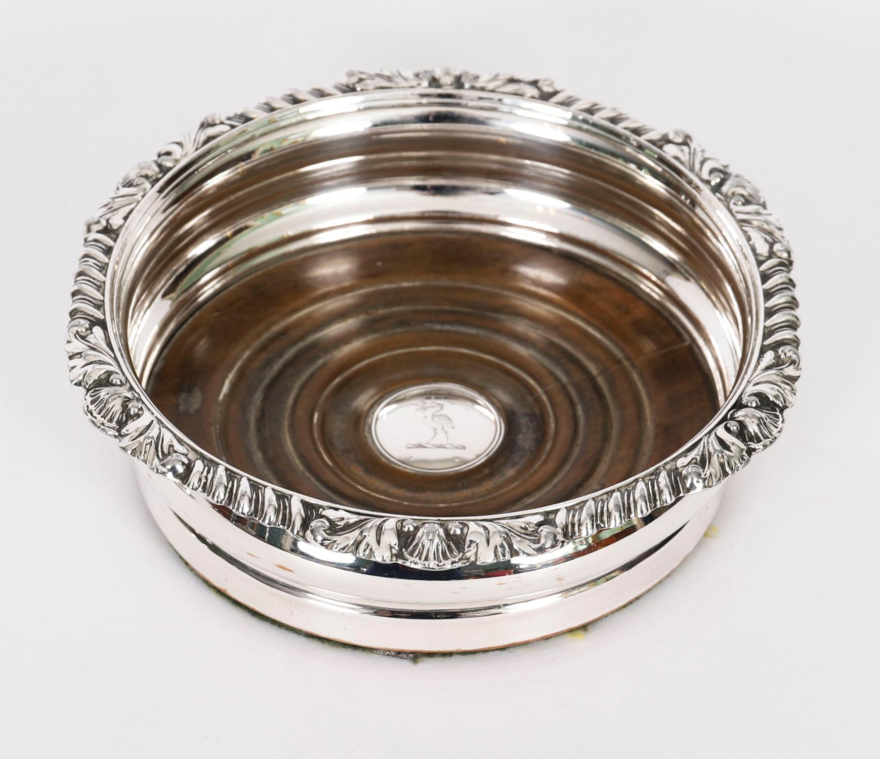 Inglese Coppia antica di sottobicchieri da vino George III Old Sheffield Matthew Boulton 18° secolo in vendita