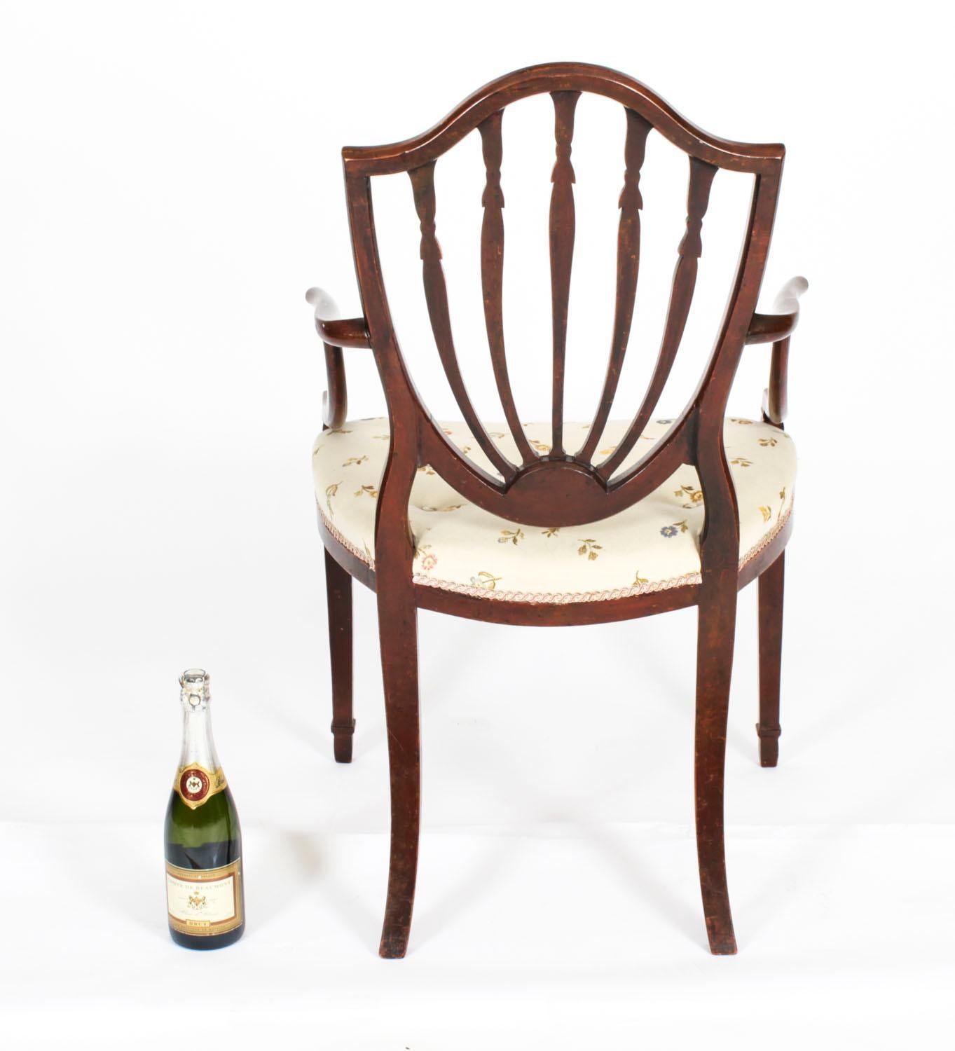 Ancienne paire de fauteuils ouverts George III à décor polychrome 18ème siècle en vente 14
