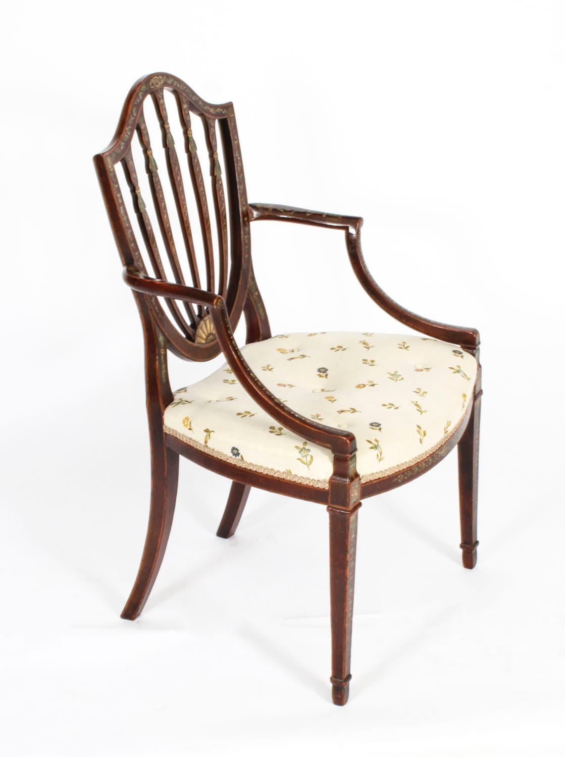 Ancienne paire de fauteuils ouverts George III à décor polychrome 18ème siècle Bon état - En vente à London, GB