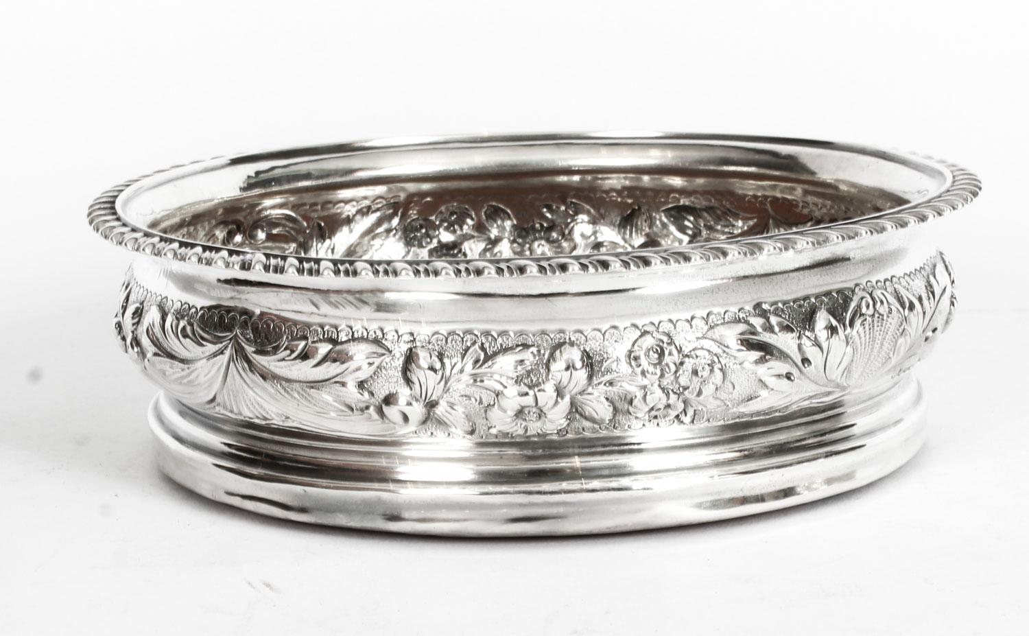 Early 19th Century Antique Pair of Georgian Sterling Silver Wine Coasters Dated 1824, 19th Century