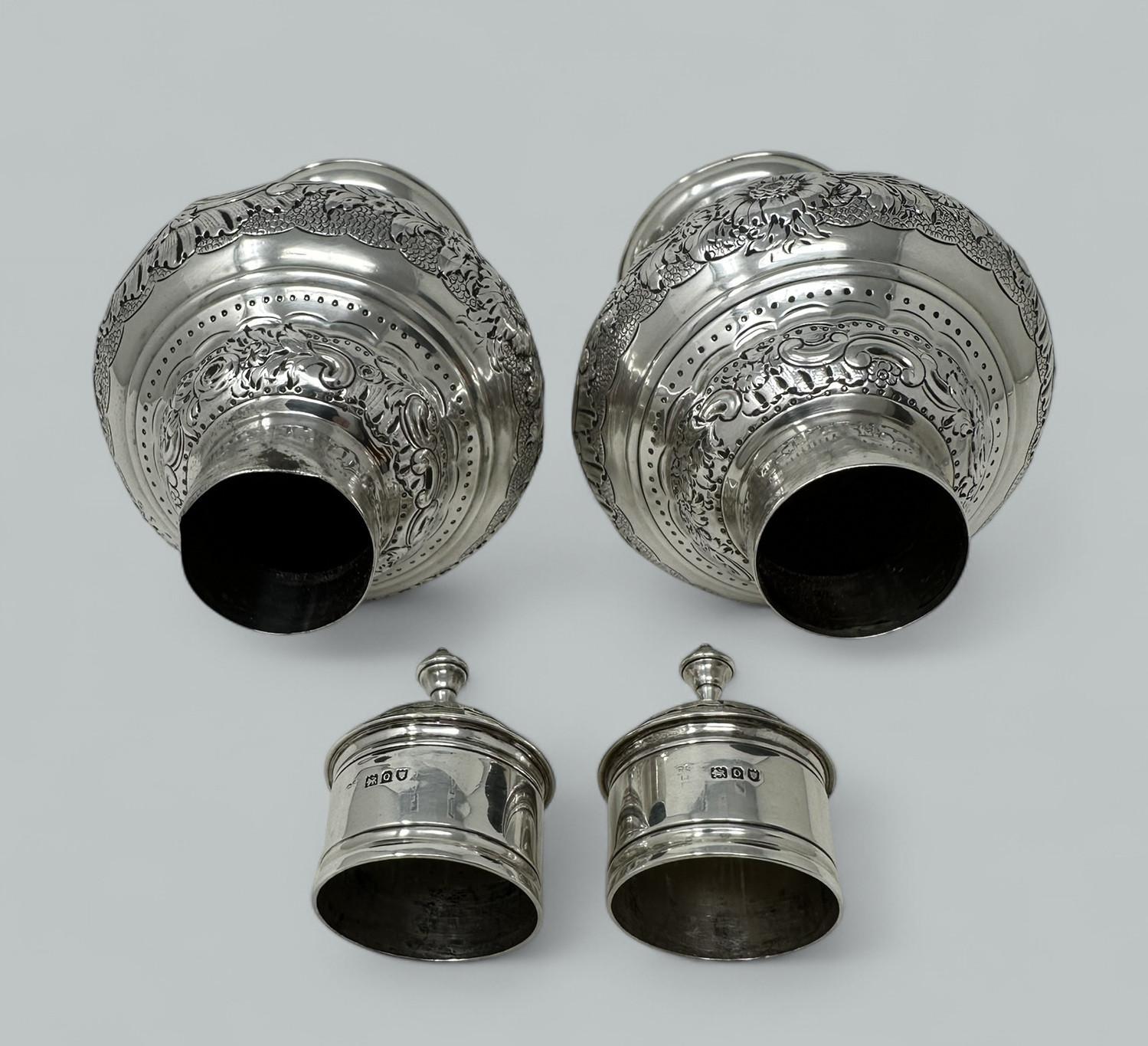 Antique Pair Georgian Style Sterling Silver Tea Caddies Caddy Harris & Sons 1909 In Good Condition For Sale In Dublin, Ireland