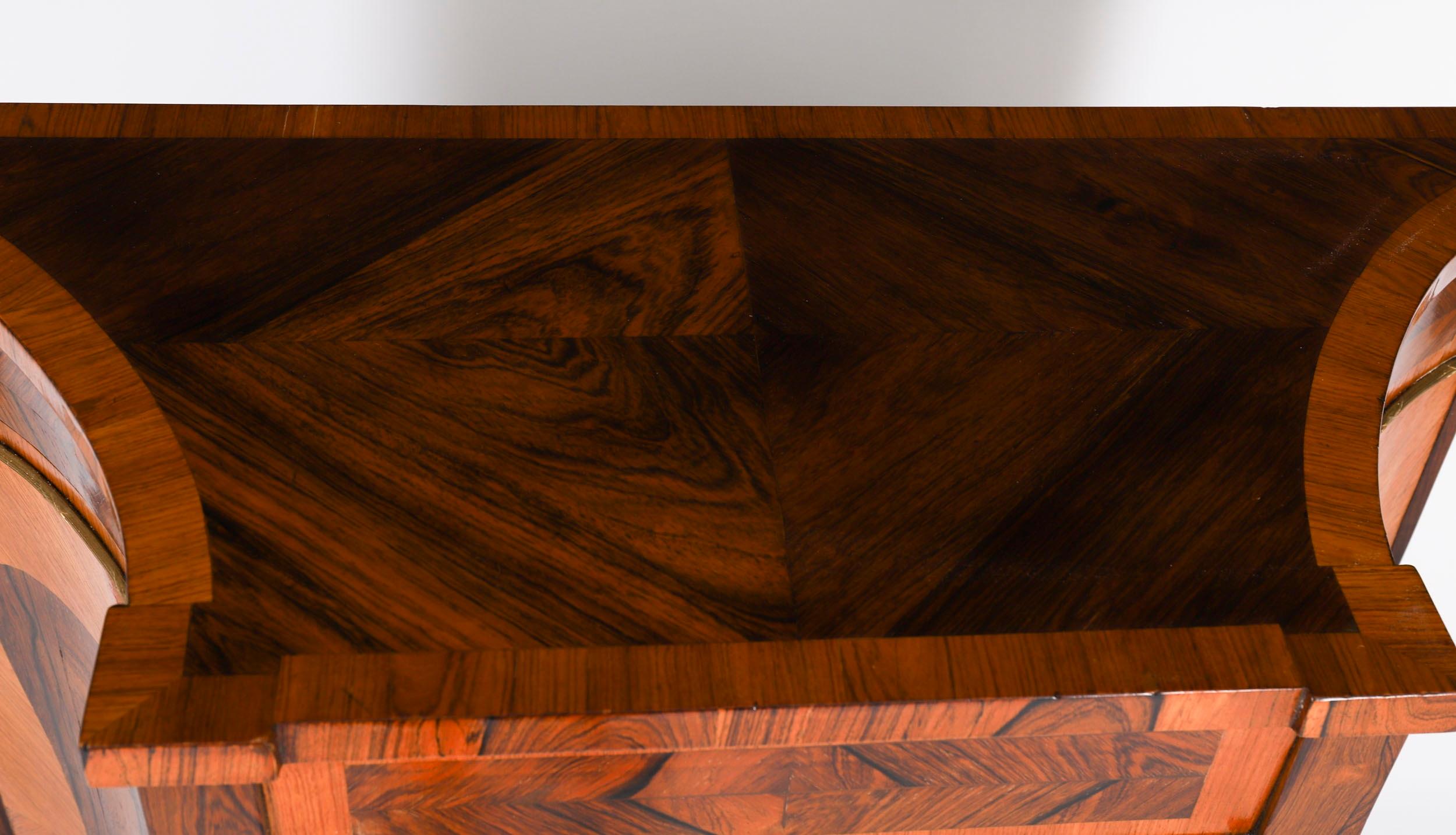 Coppia di armadietti Goncalo Alves e King Wood del XIX secolo in vendita 1