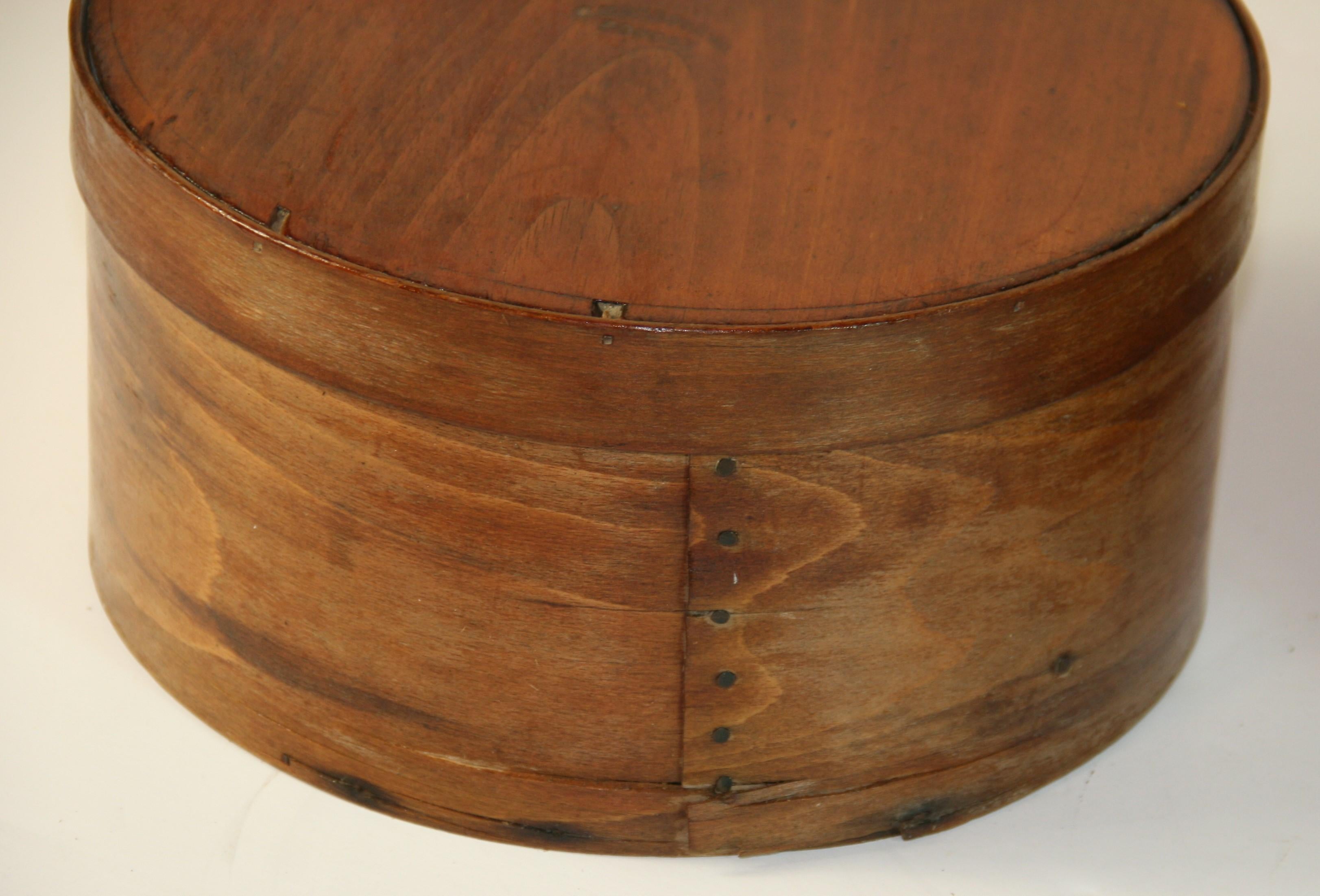 Pareja de Antiguas Cajas de Madera Hand Made para Sombreros/Almacenar Cedro en venta