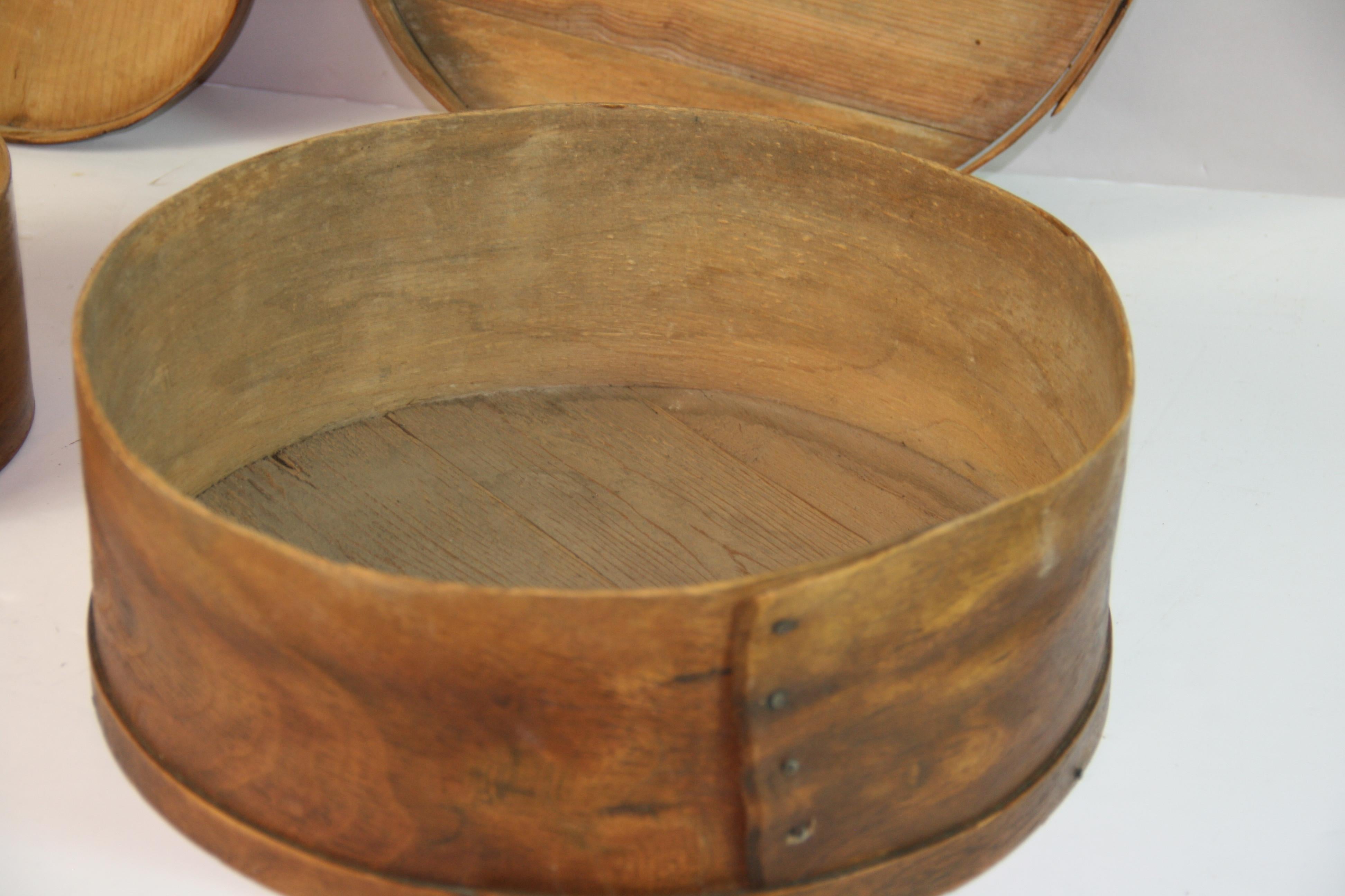 Pareja de Antiguas Cajas de Madera Hand Made para Sombreros/Almacenar en venta 3