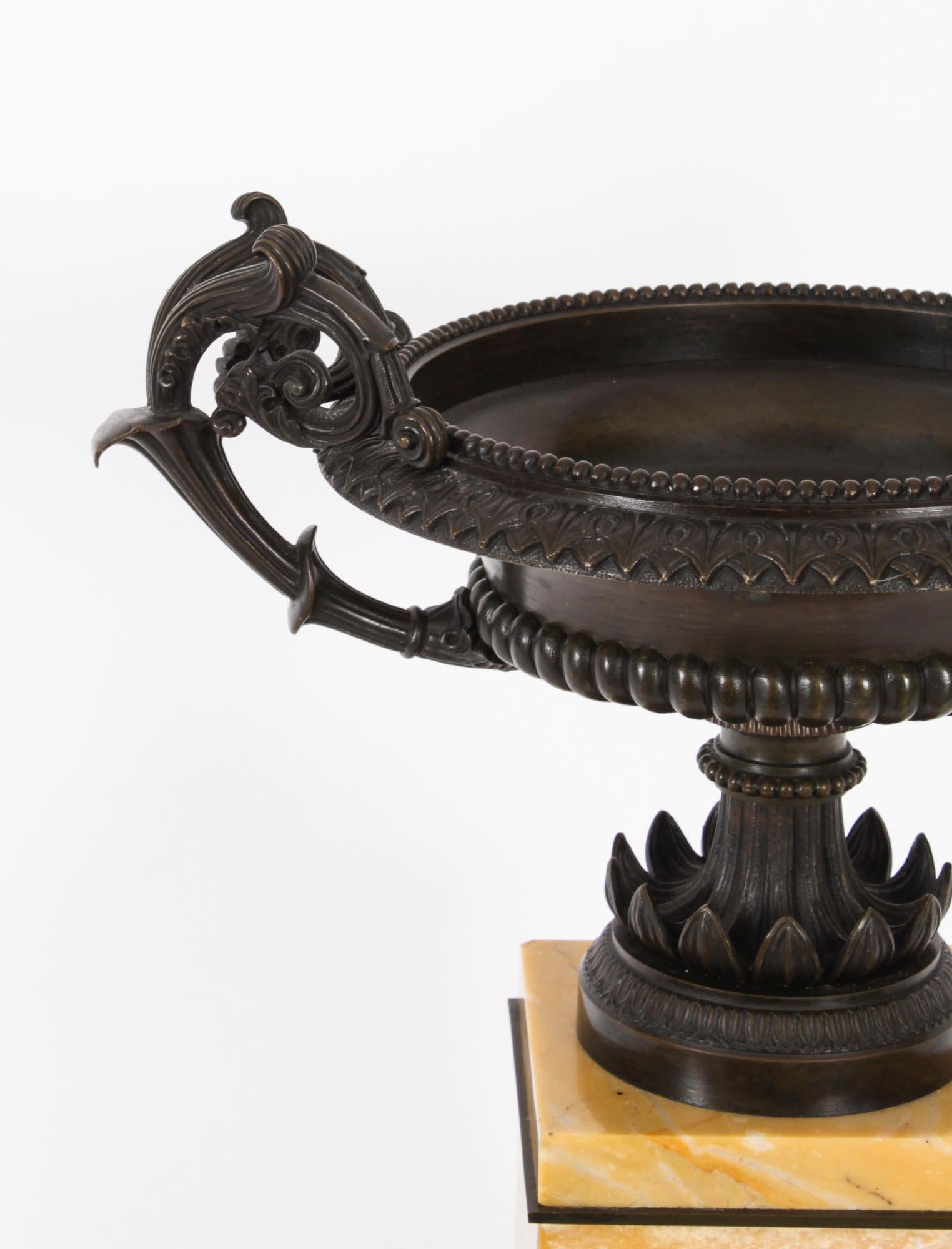 Antique Pair Italian Grand Tour Campana Urns 19th Century For Sale 1