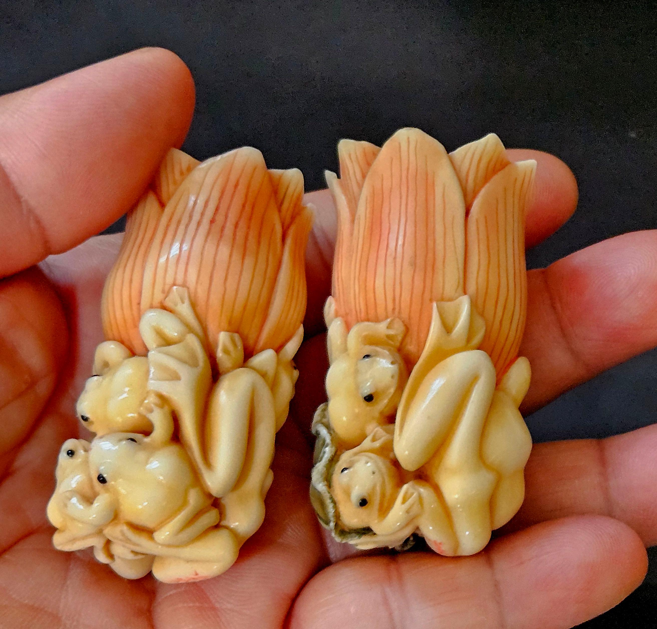 Antique Pair Japanese Carved Netsukes 