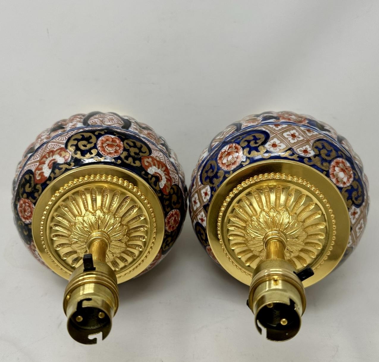 Antique Pair Japanese Chinese Imari Porcelain Ormolu Table Lamps Blue Red Gilt For Sale 3
