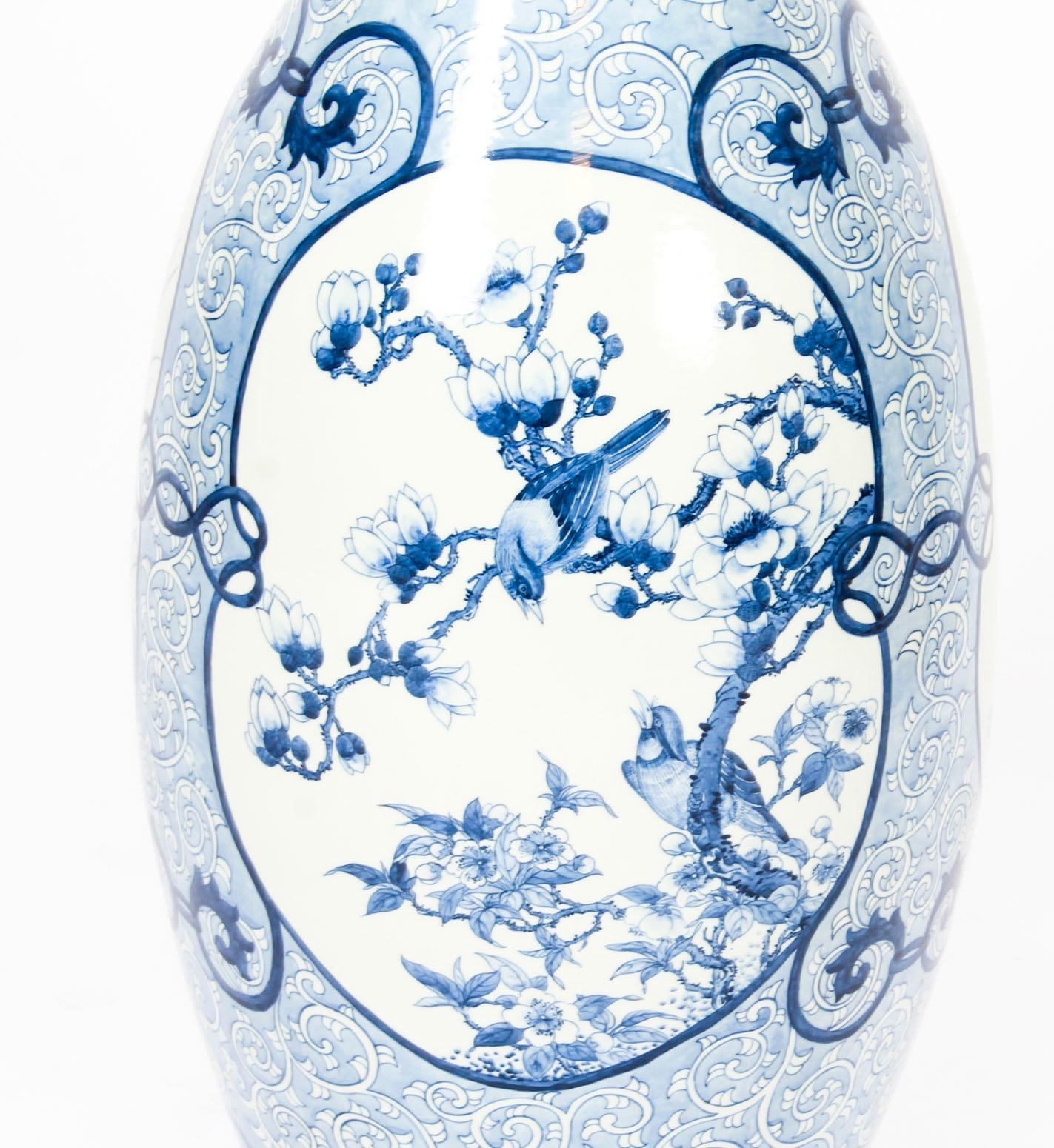 Antique Pair of Japanese Meiiji Imari Blue & White Arita Porcelain Temple Vases 3