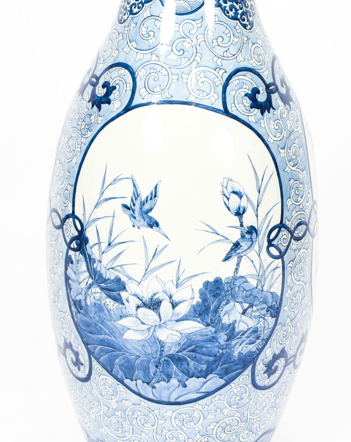 Antique Pair of Japanese Meiiji Imari Blue & White Arita Porcelain Temple Vases 1