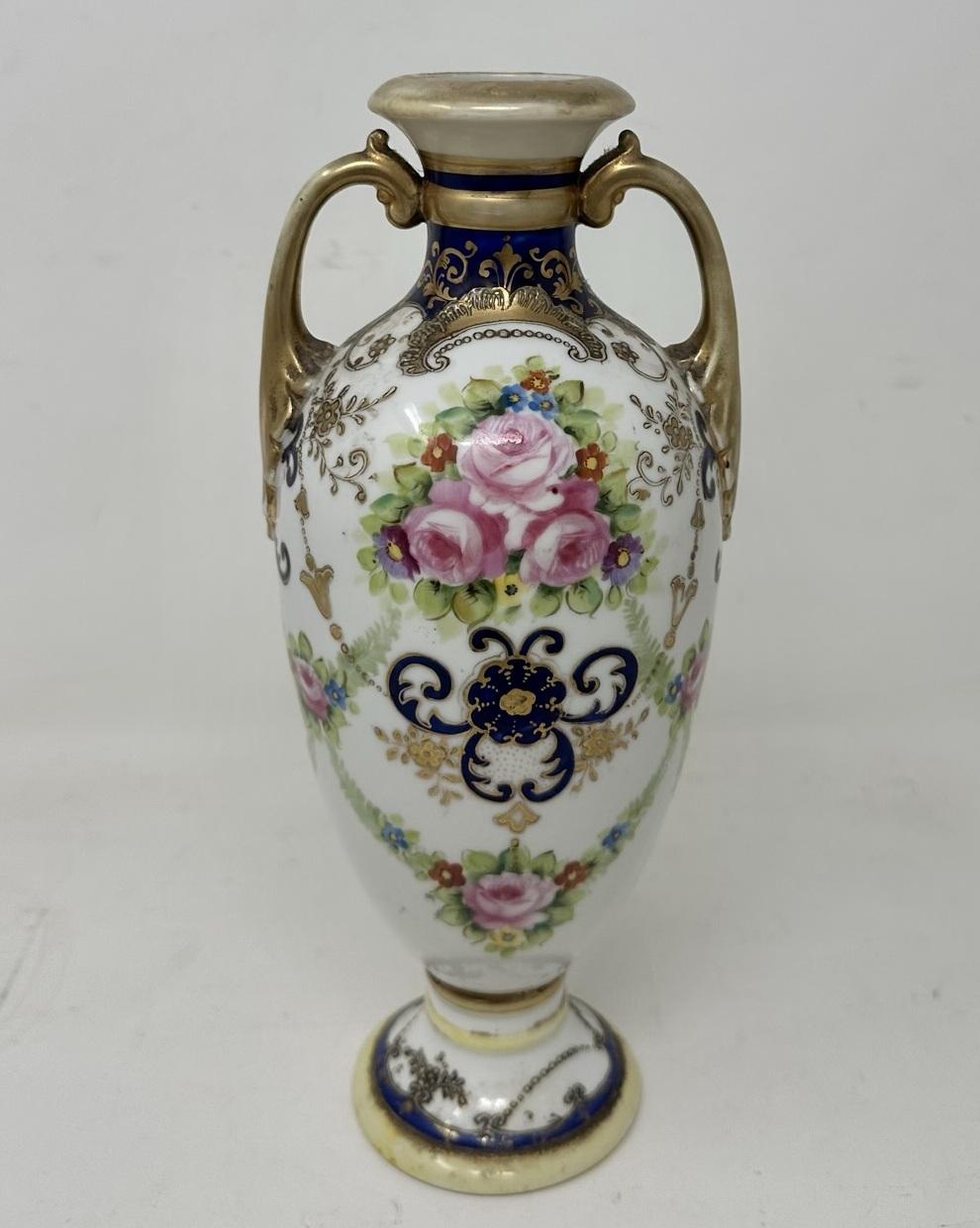 Antikes Paar japanische Noritake-Vasen, handbemalte Vasen, Urnen, Tafelaufsätze, rosa Rosen (20. Jahrhundert) im Angebot