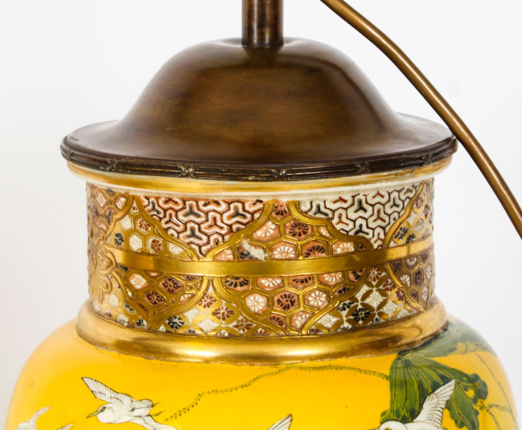 Ancienne paire de vases japonais de la période Taizan de Satsuma, 19ème siècle en vente 7