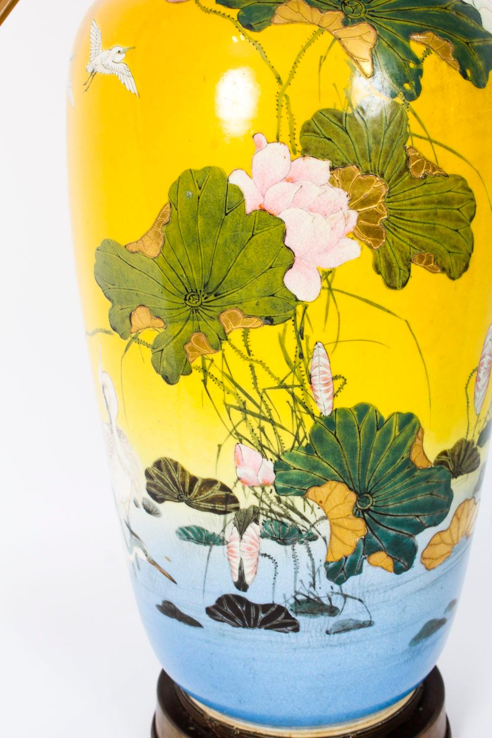 Ancienne paire de vases japonais de la période Taizan de Satsuma, 19ème siècle en vente 8