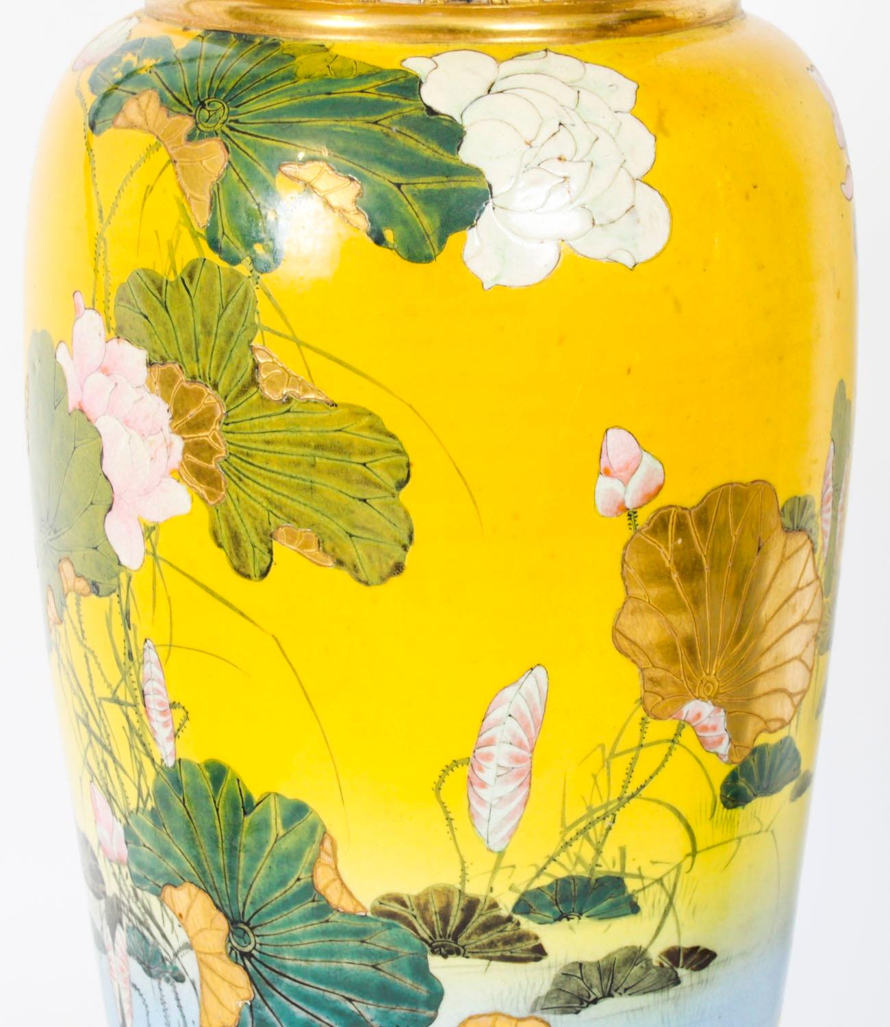 Ancienne paire de vases japonais de la période Taizan de Satsuma, 19ème siècle en vente 11