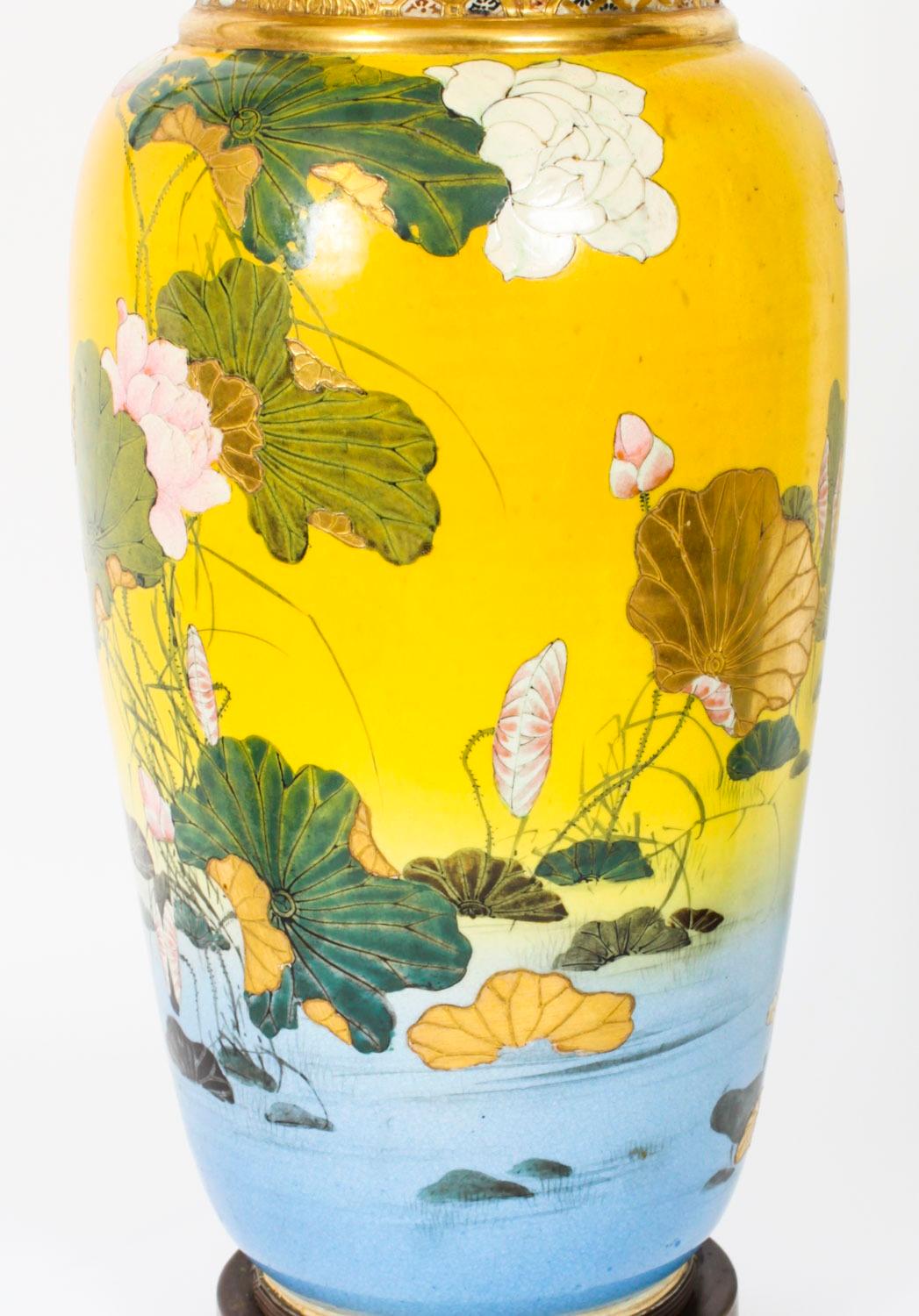 Ancienne paire de vases japonais de la période Taizan de Satsuma, 19ème siècle Bon état - En vente à London, GB