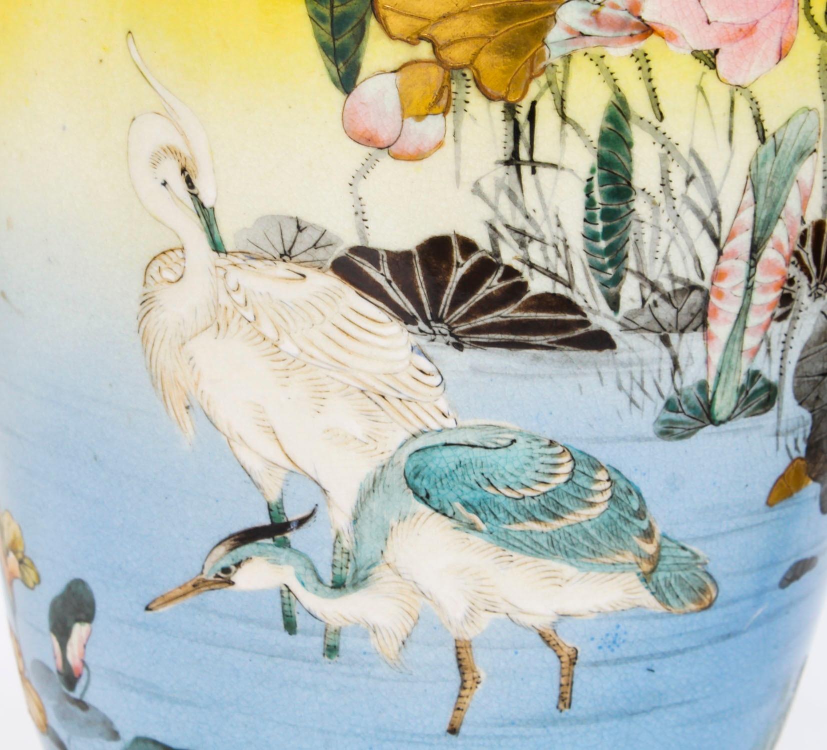 Ancienne paire de vases japonais de la période Taizan de Satsuma, 19ème siècle en vente 2