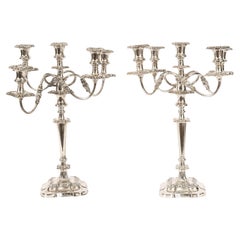 Coppia di grandi candelabri a cinque luci in argento di Mappin & Webb del XIX secolo
