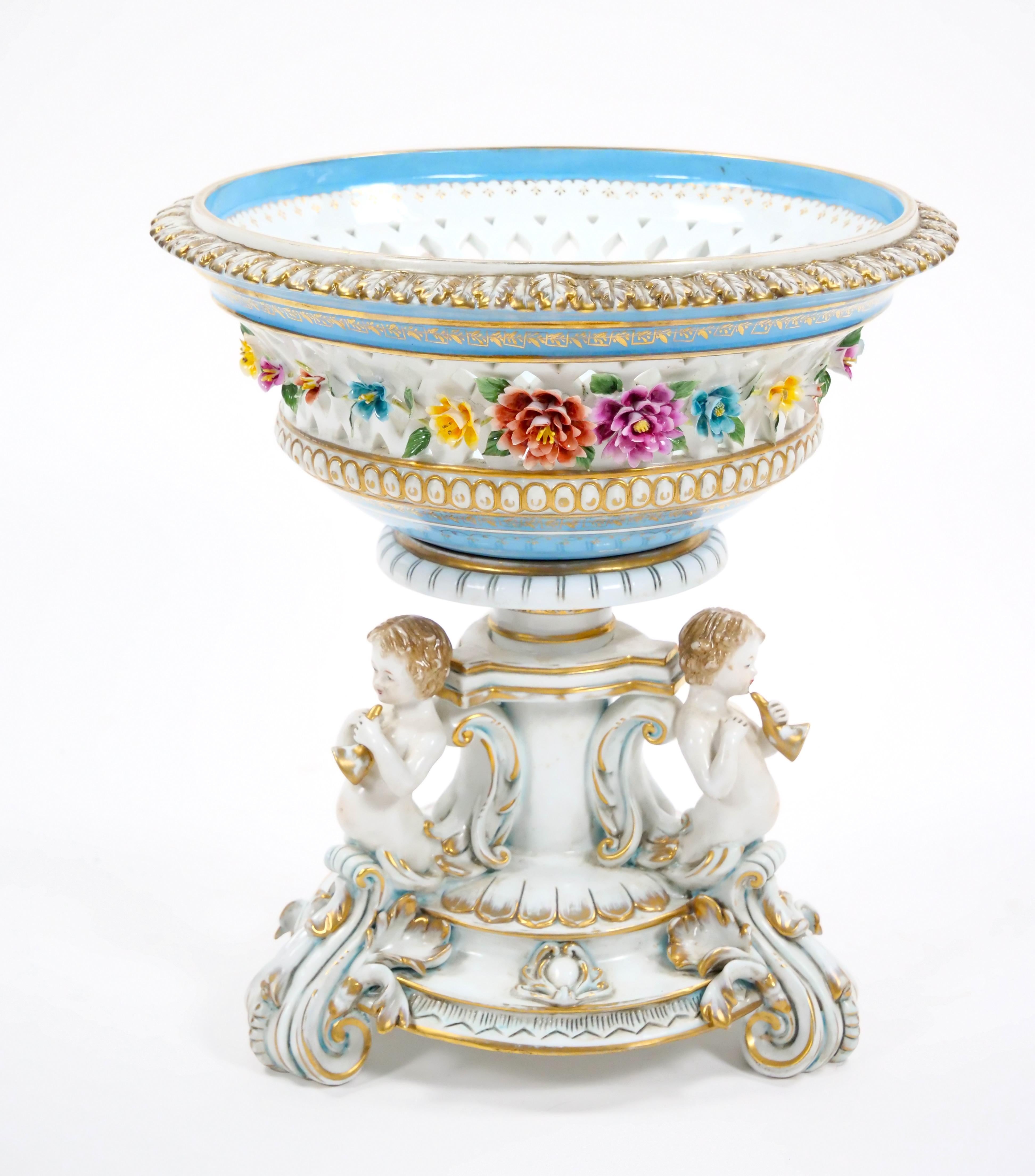 Coppia antica di grandi centrotavola figurativi in porcellana tedesca Meissen Porcelain in vendita 5