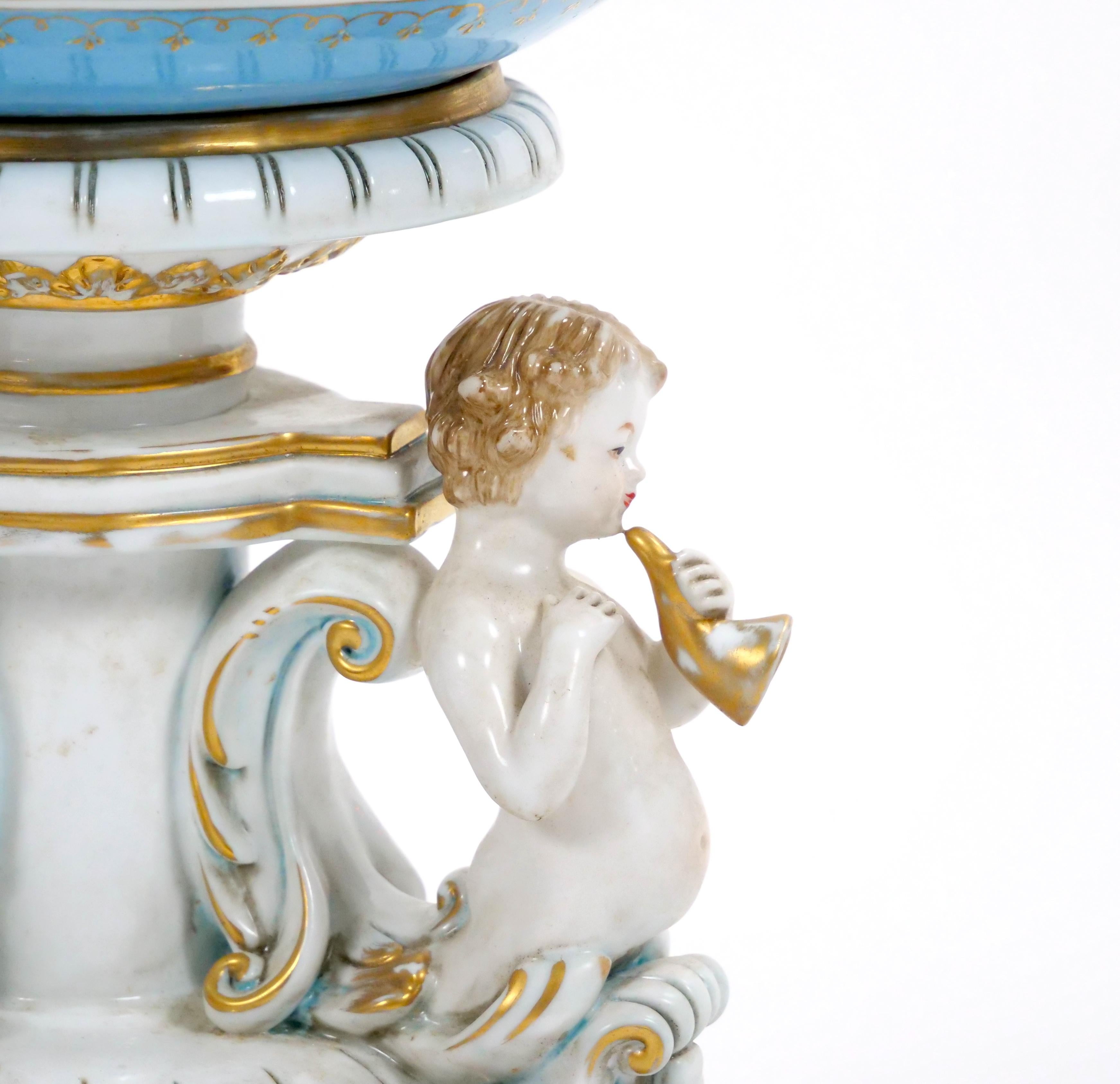 XIX secolo Coppia antica di grandi centrotavola figurativi in porcellana tedesca Meissen Porcelain in vendita