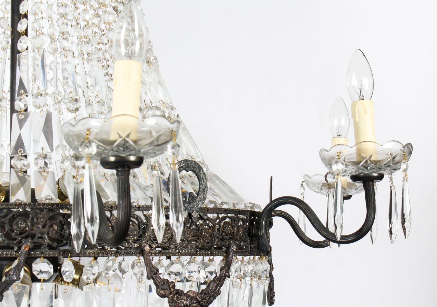 Ancienne paire de lustres de tente Louis Revival 20 lumières en cristal taillé de salle de bal, vers 1920 en vente 4