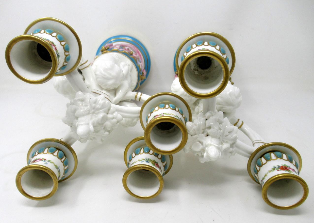 Antique Pair Minton Staffordshire Porcelain Candelabra Centerpieces Cherub 19C  In Good Condition For Sale In Dublin, Ireland