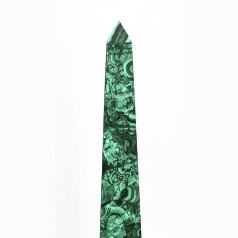 Paire d'obélisques monumentaux en malachite montés en bronze doré sur socle, années 1920 en vente 13