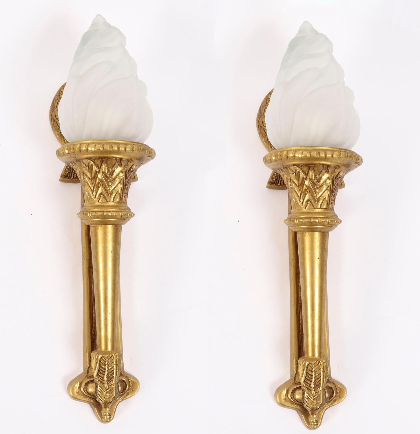 Antique Pair Neo-Classical Ormolu & Glass Flaming Torch Wall lights c.1920 In Good Condition For Sale In London, GB