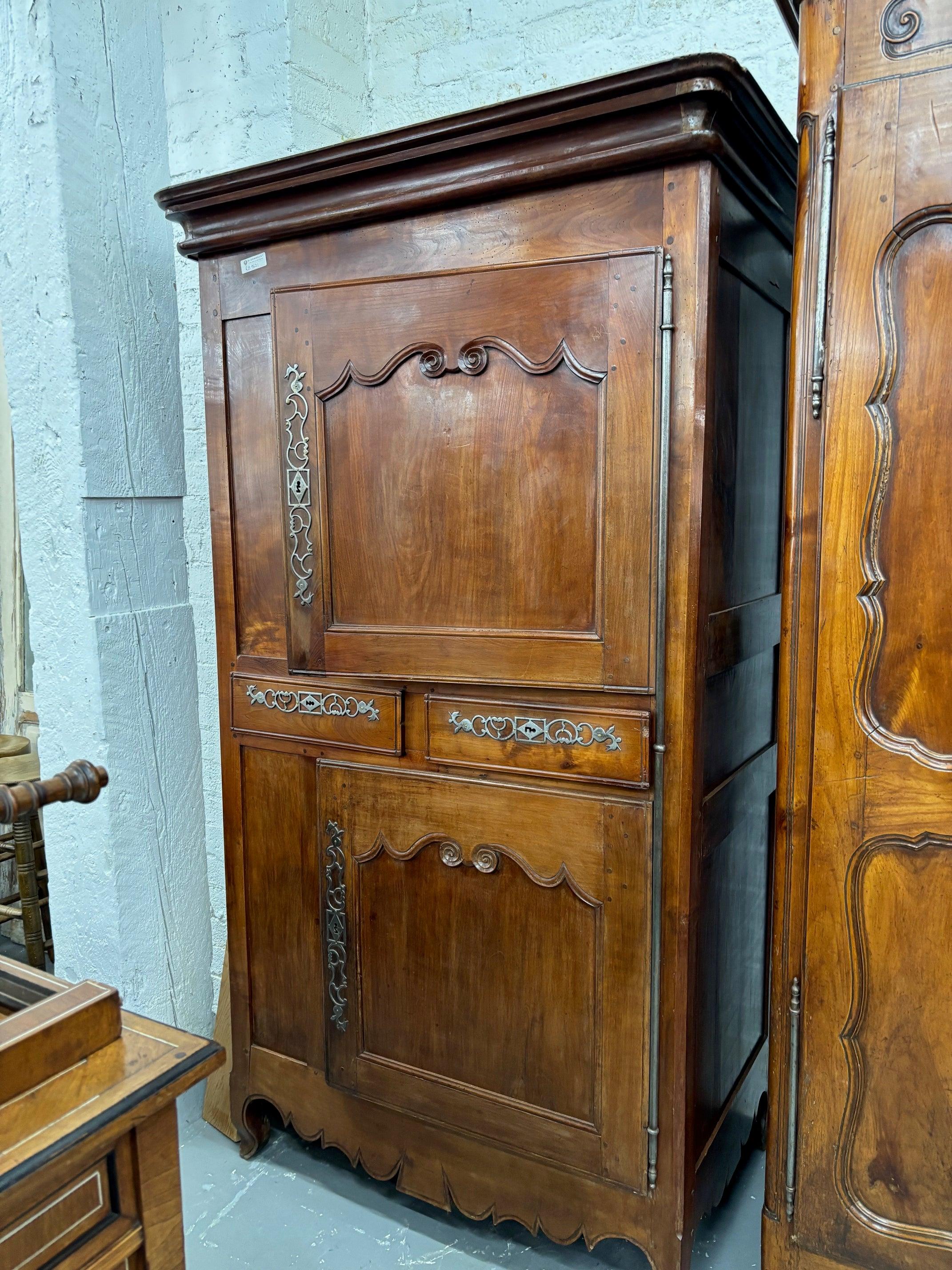 Carved Antique Pair of 18th Century French Provincial Armoires Bonnetieres circa 1780