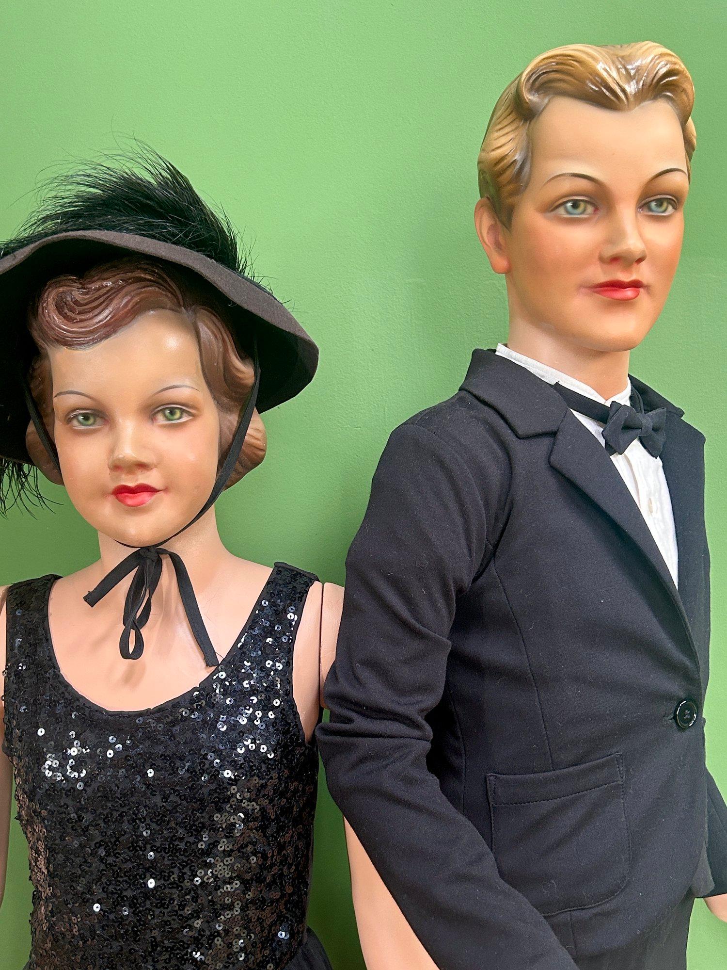 Pareja de antiguos maniquíes art déco alemanes Moch de los años 20 Alemán en venta