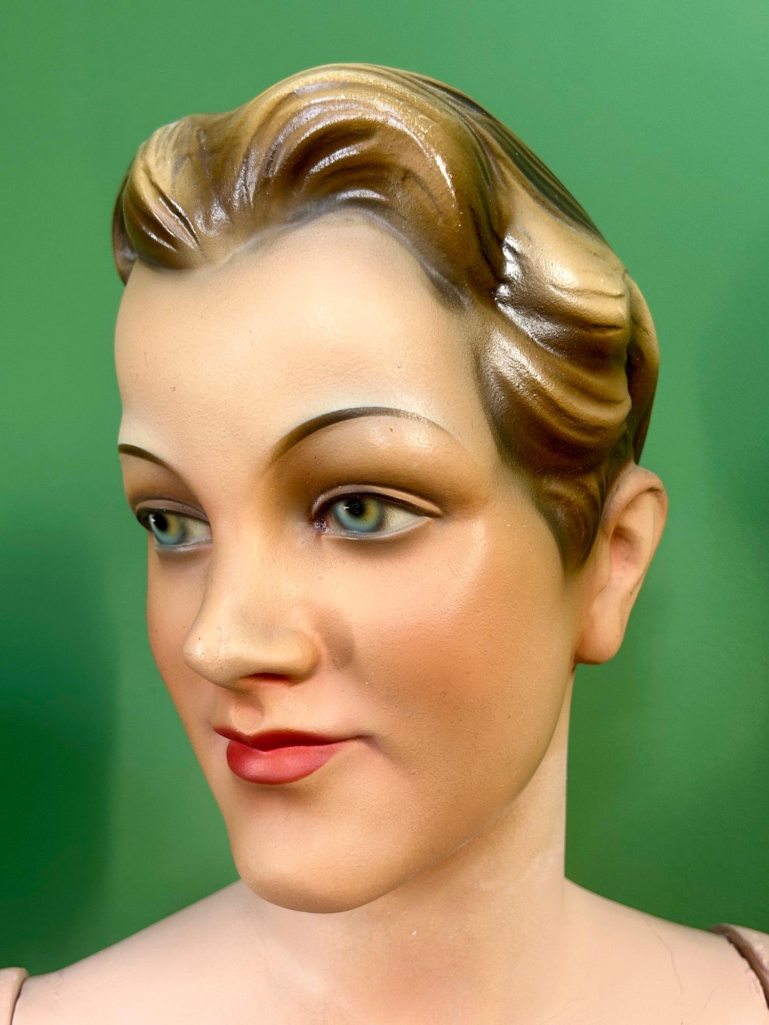 Pareja de antiguos maniquíes art déco alemanes Moch de los años 20 en venta 1