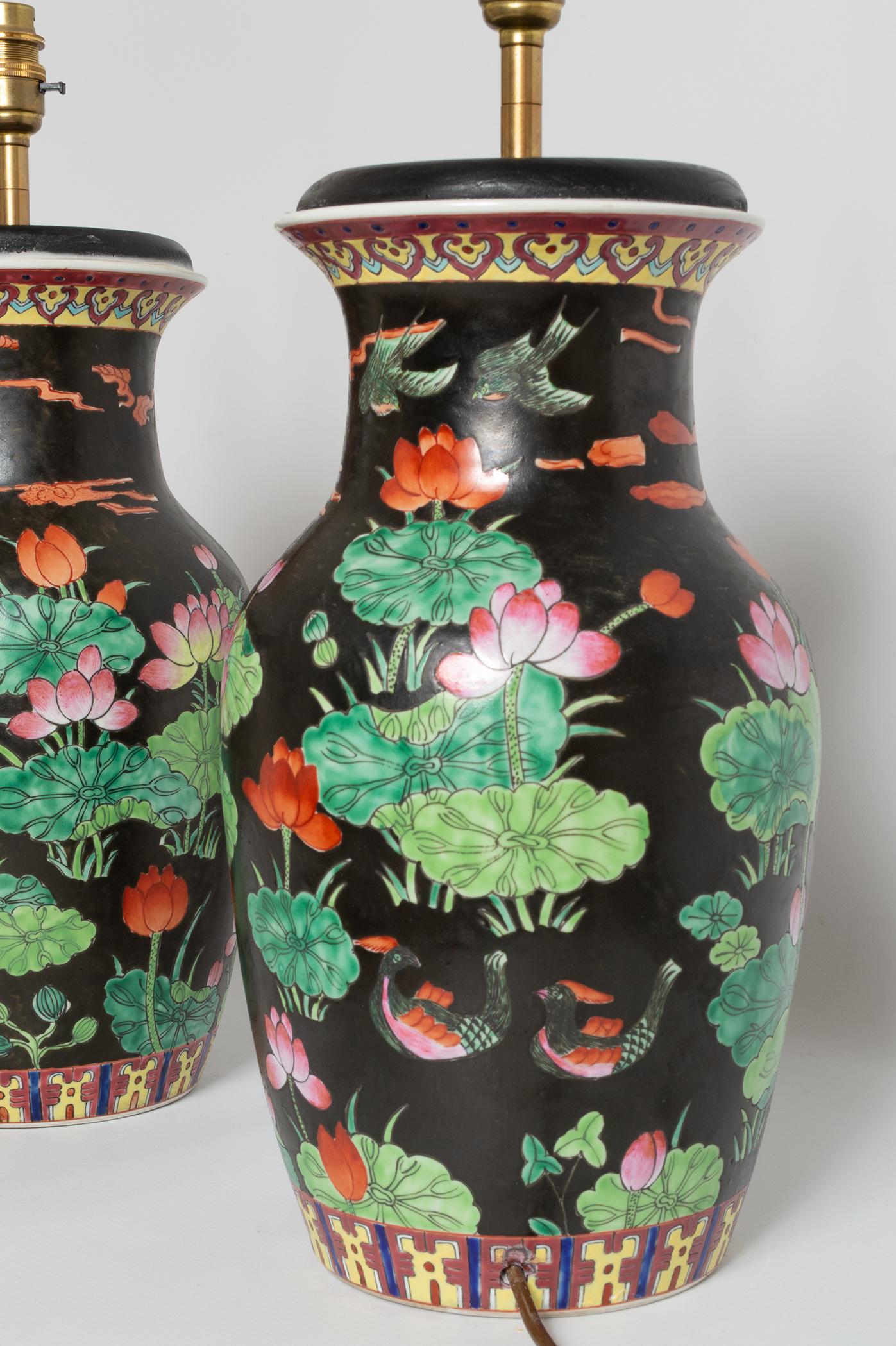 Hand-Painted Antique Pair of 19th Century Famille Noire Chinese Vase Lamps, circa 1860 For Sale