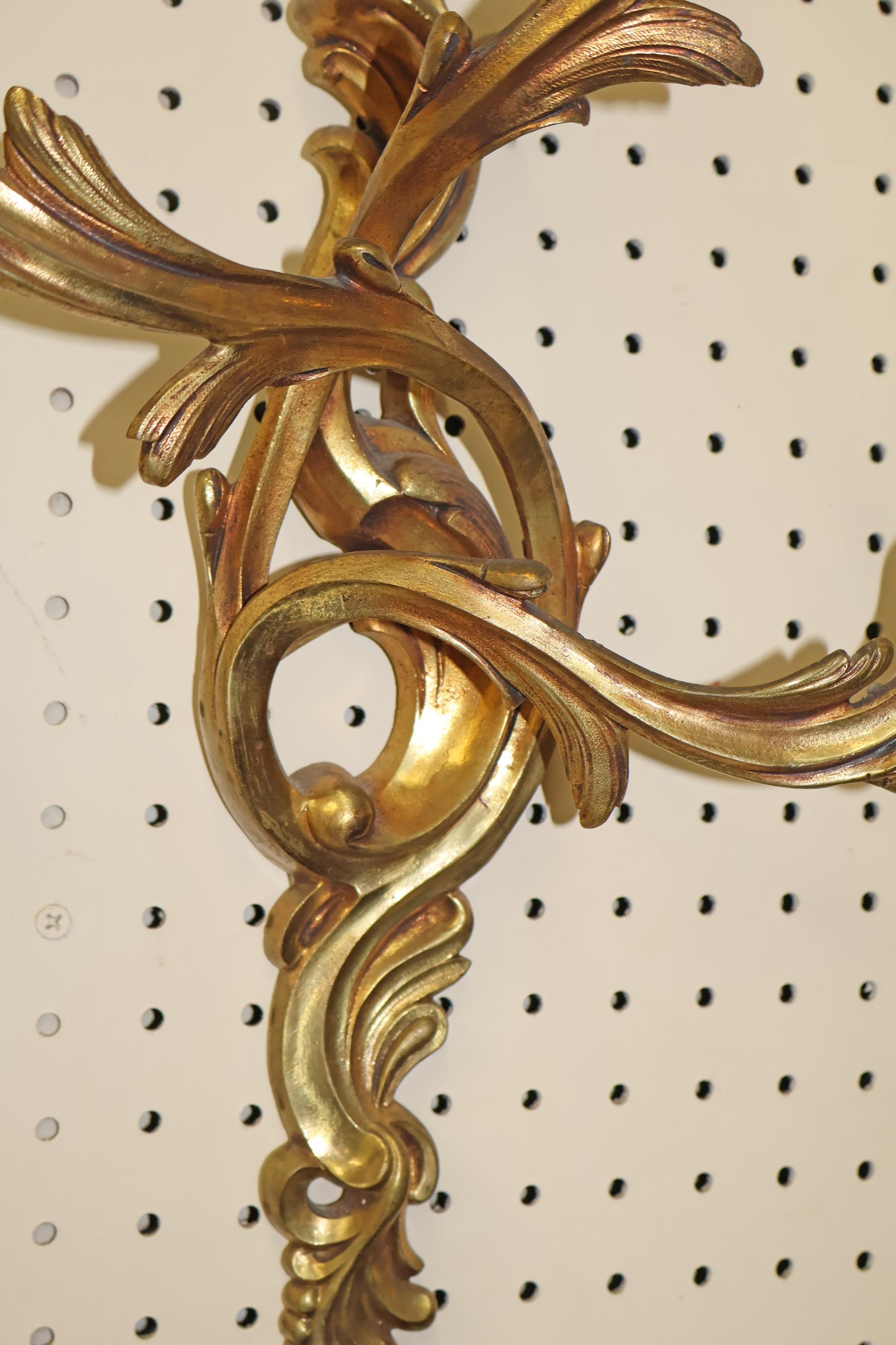 Coppia di 3 lampade da parete in bronzo francese in stile Luigi XV 22 X 17 in vendita 2