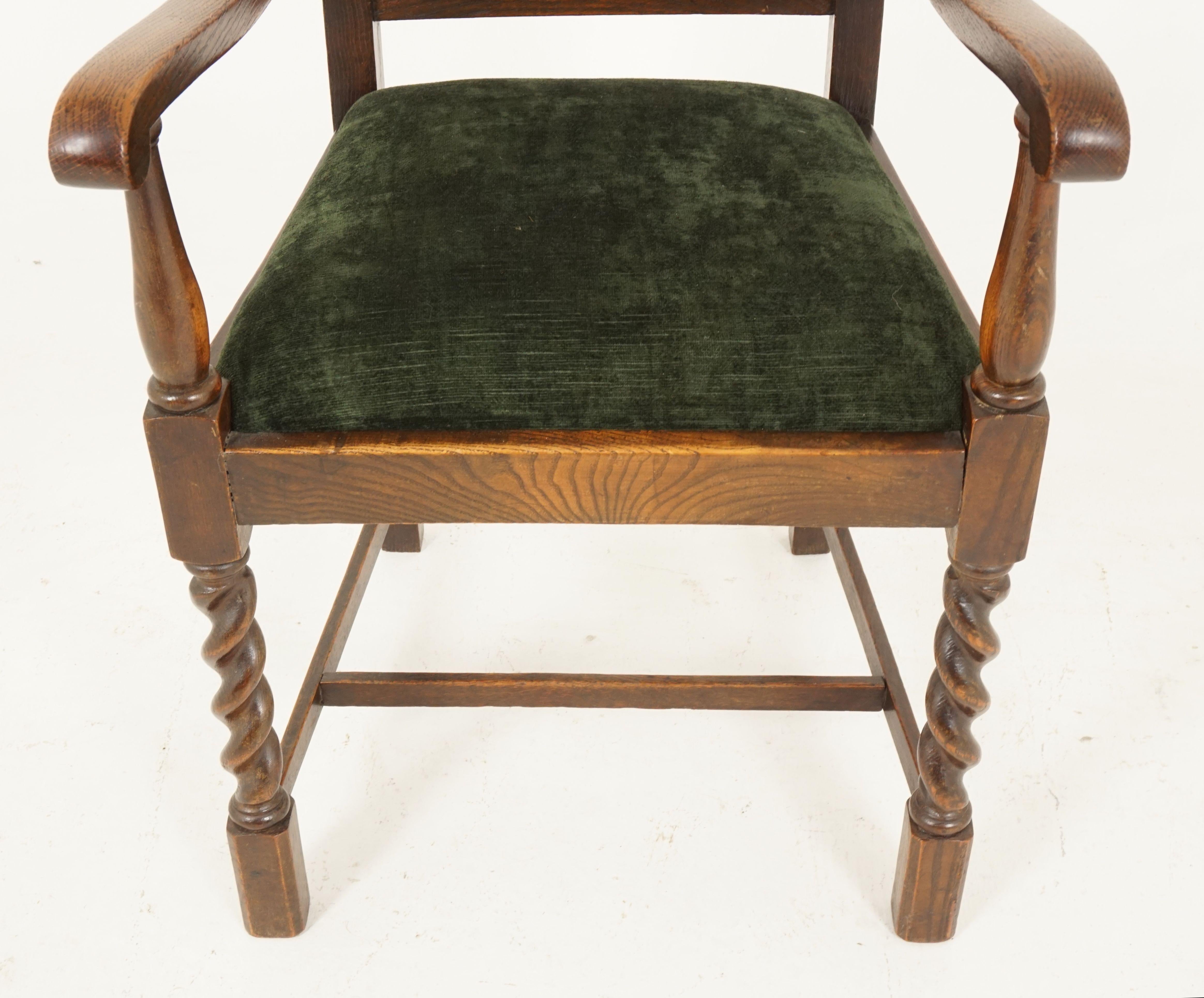 Début du 20ème siècle Paire de fauteuils anciens en chêne sculpté:: Barley Twist:: Ecosse 1920:: B2485
