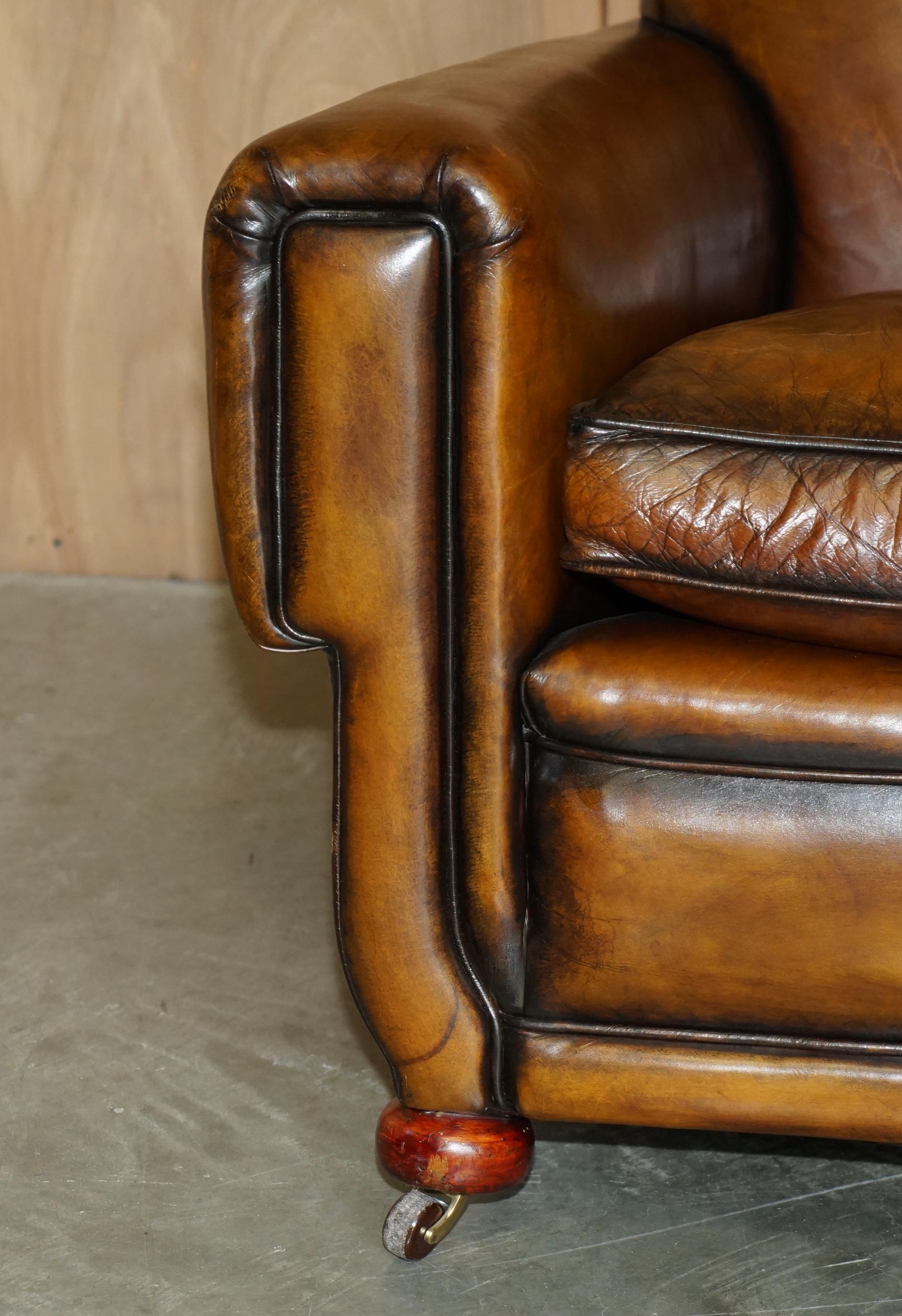 Cuir Paire d'armoires de club art déco 1920 entièrement rénovées en cuir marron cigare en vente