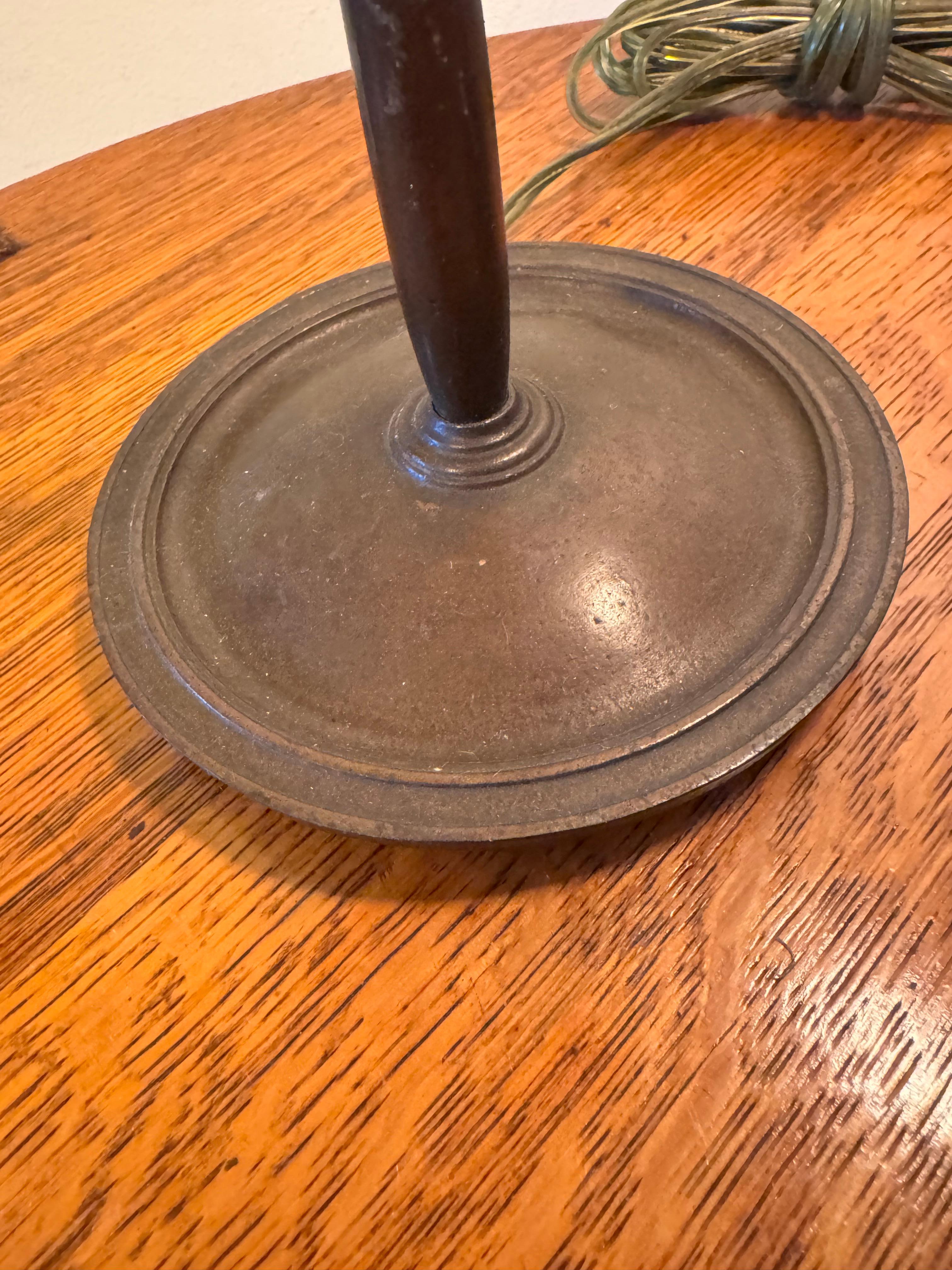 Antikes Paar „Aurora“-Sessel  Lampe  Die 
