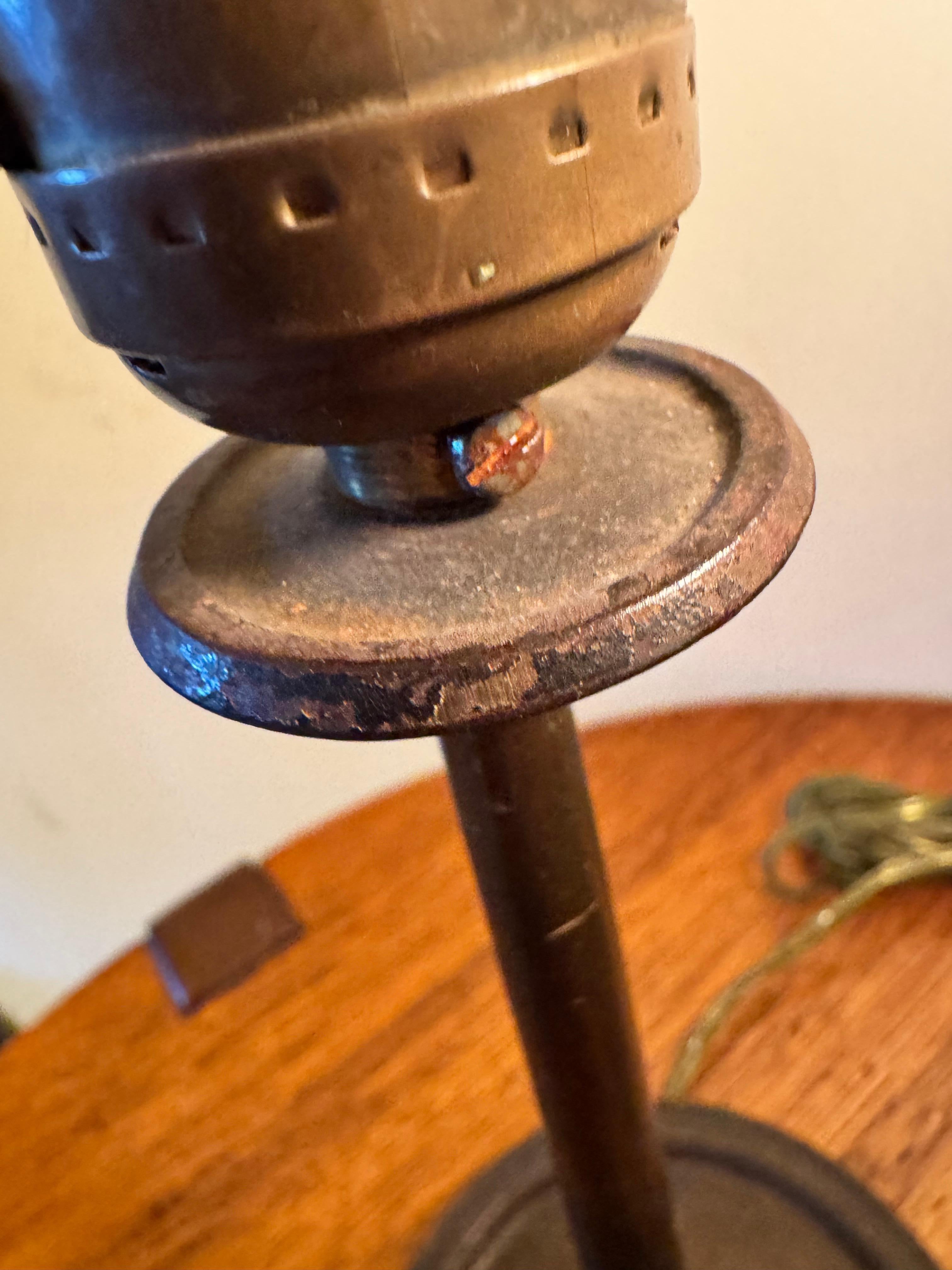 Antikes Paar „Aurora“-Sessel  Lampe  Die 