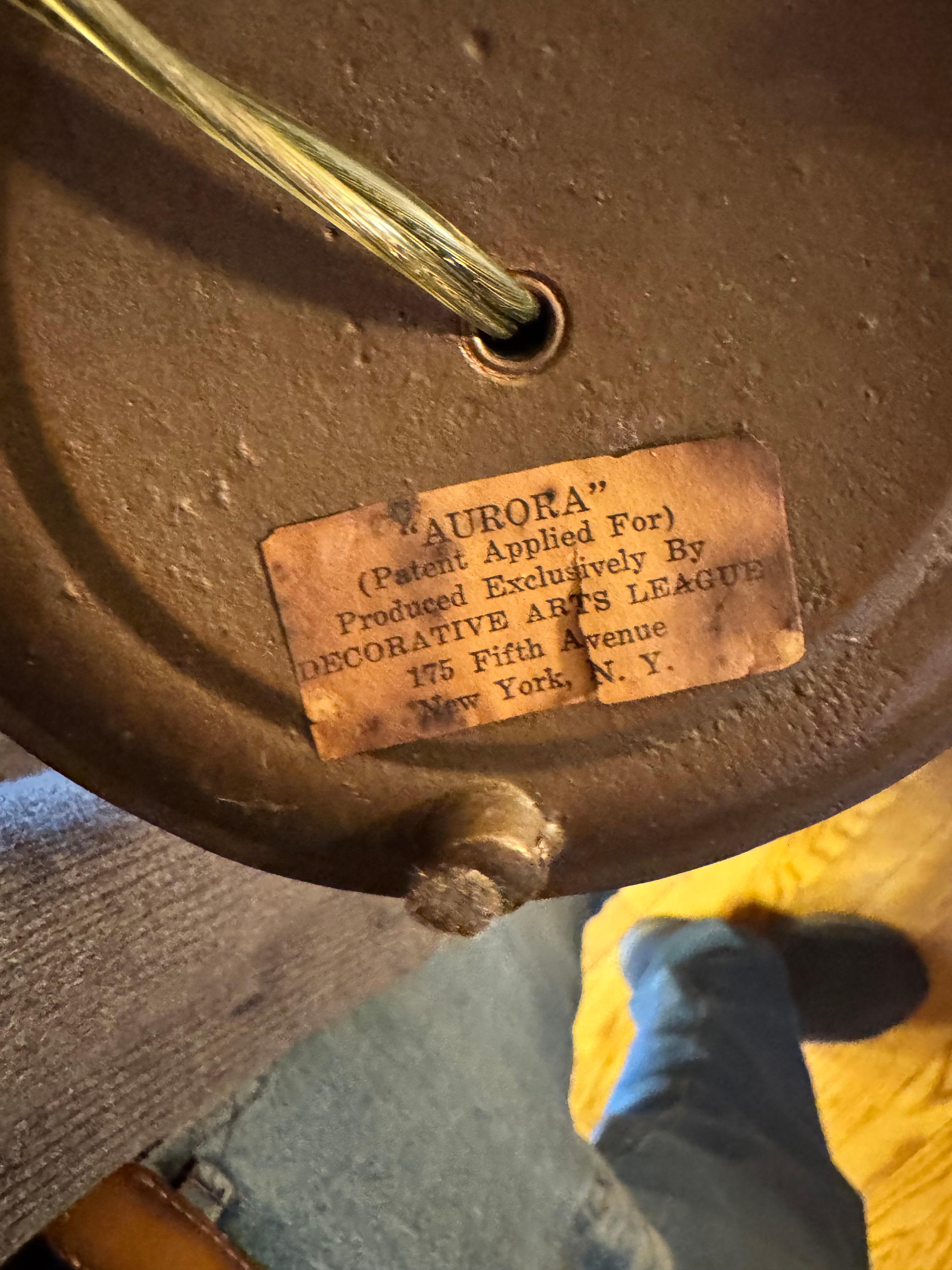 Antikes Paar „Aurora“-Sessel  Lampe  Die 