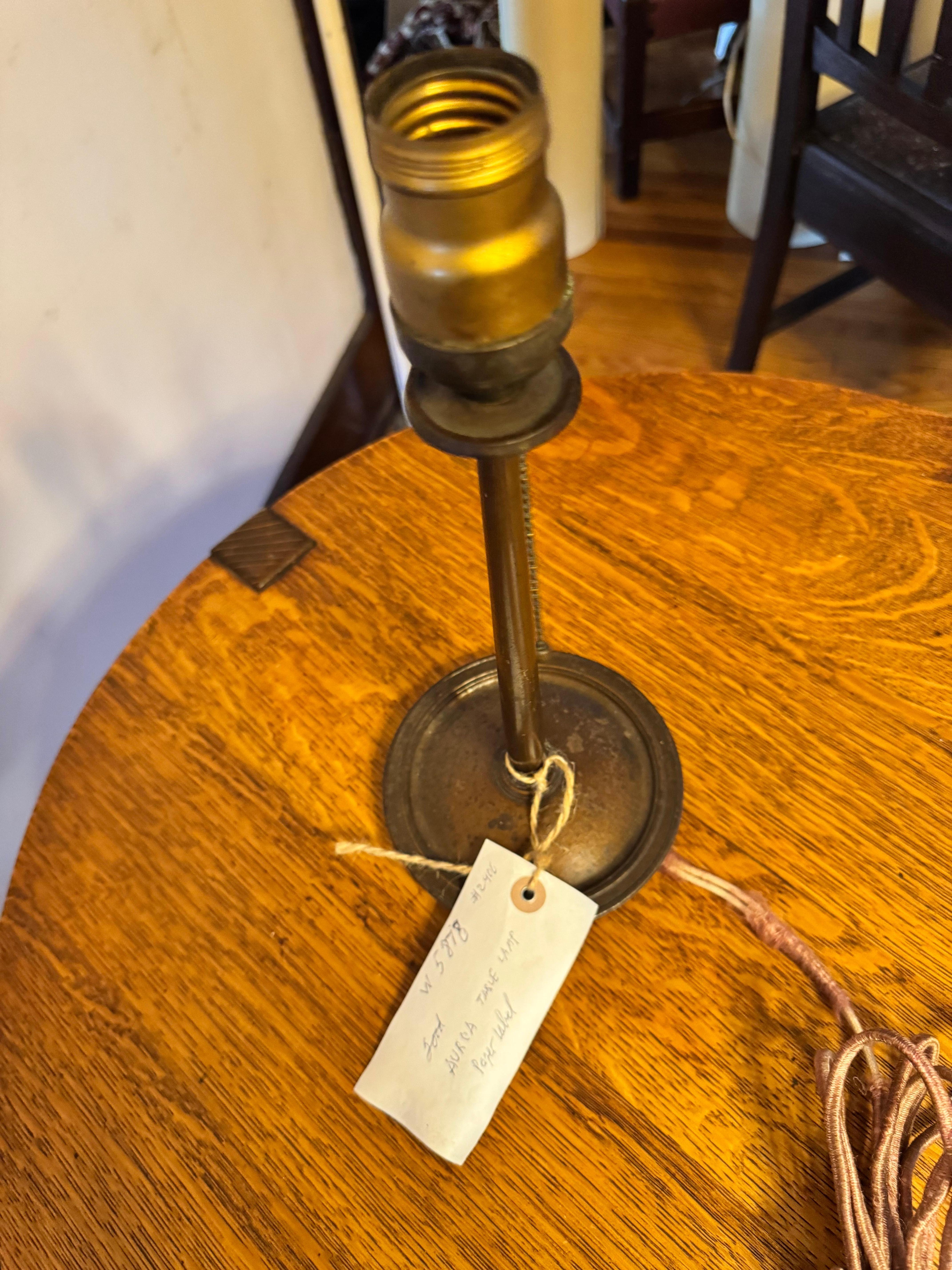 Antikes Paar „Aurora“-Sessel  Lampe  Die 
