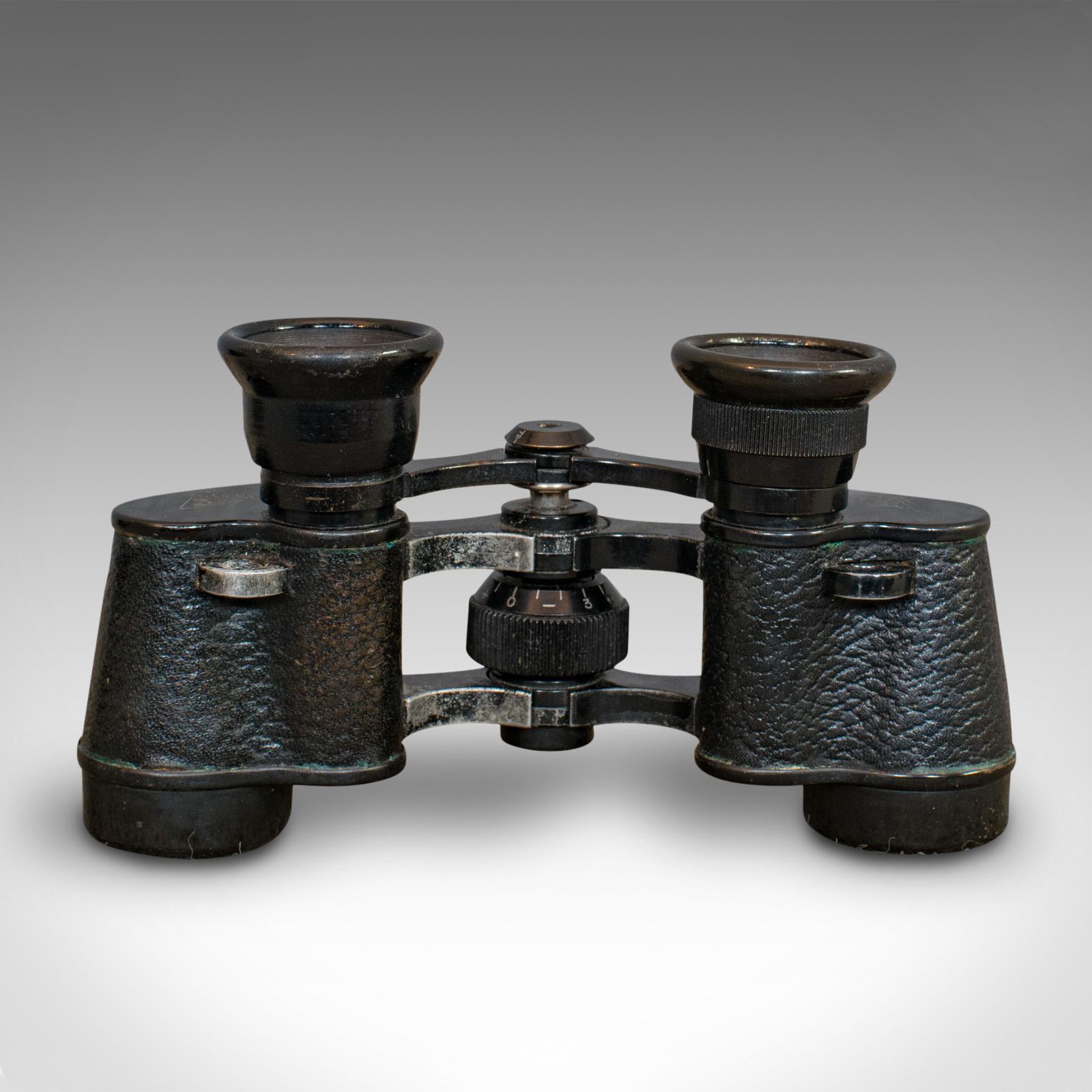 Ottone Antico, paio di binocoli, tedesco, Neo Universal, CP Goerz, Berlino, circa 1920 in vendita
