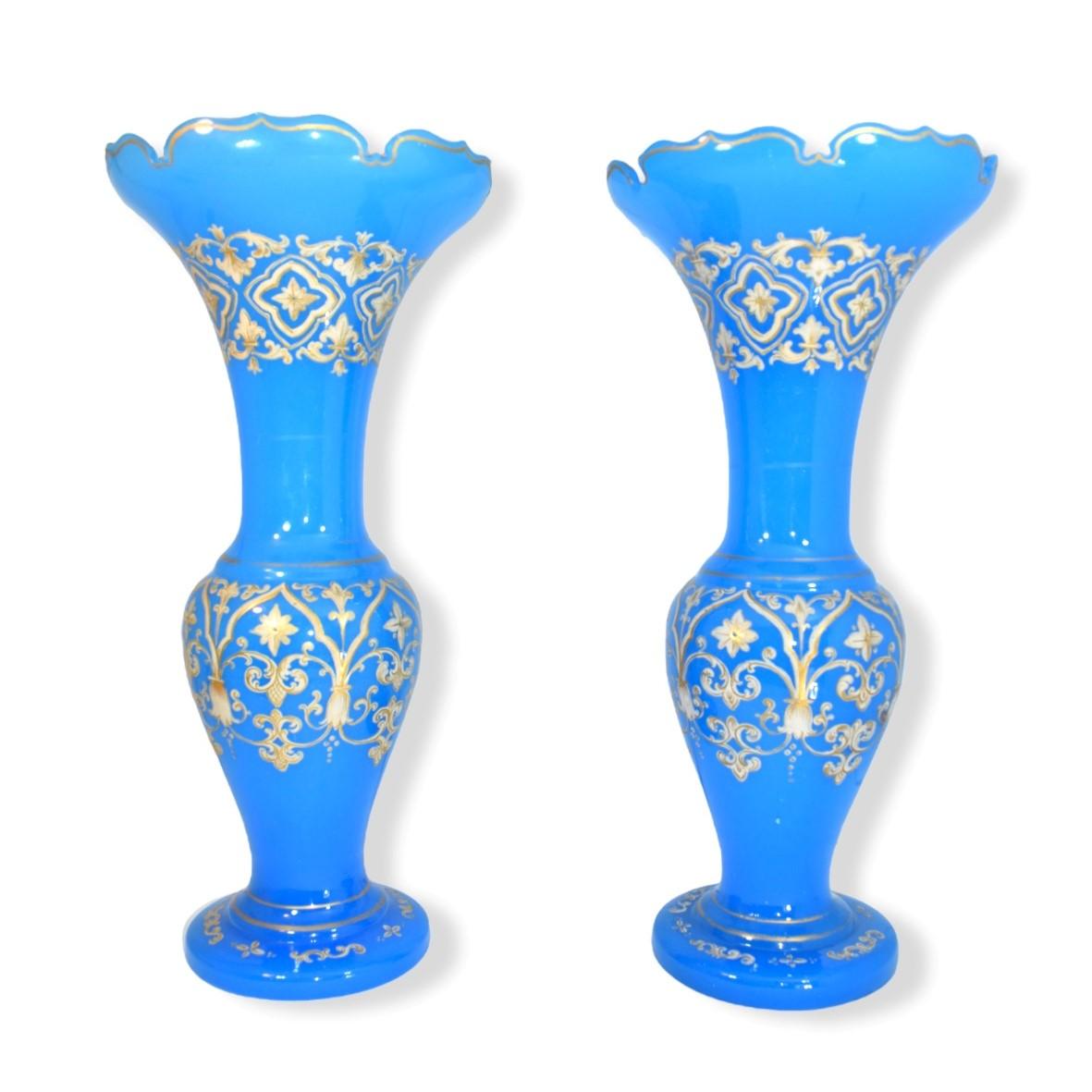 Antique French Blue Opaline Glass Vase at 1stDibs | بلور بارفتن, verre ...
