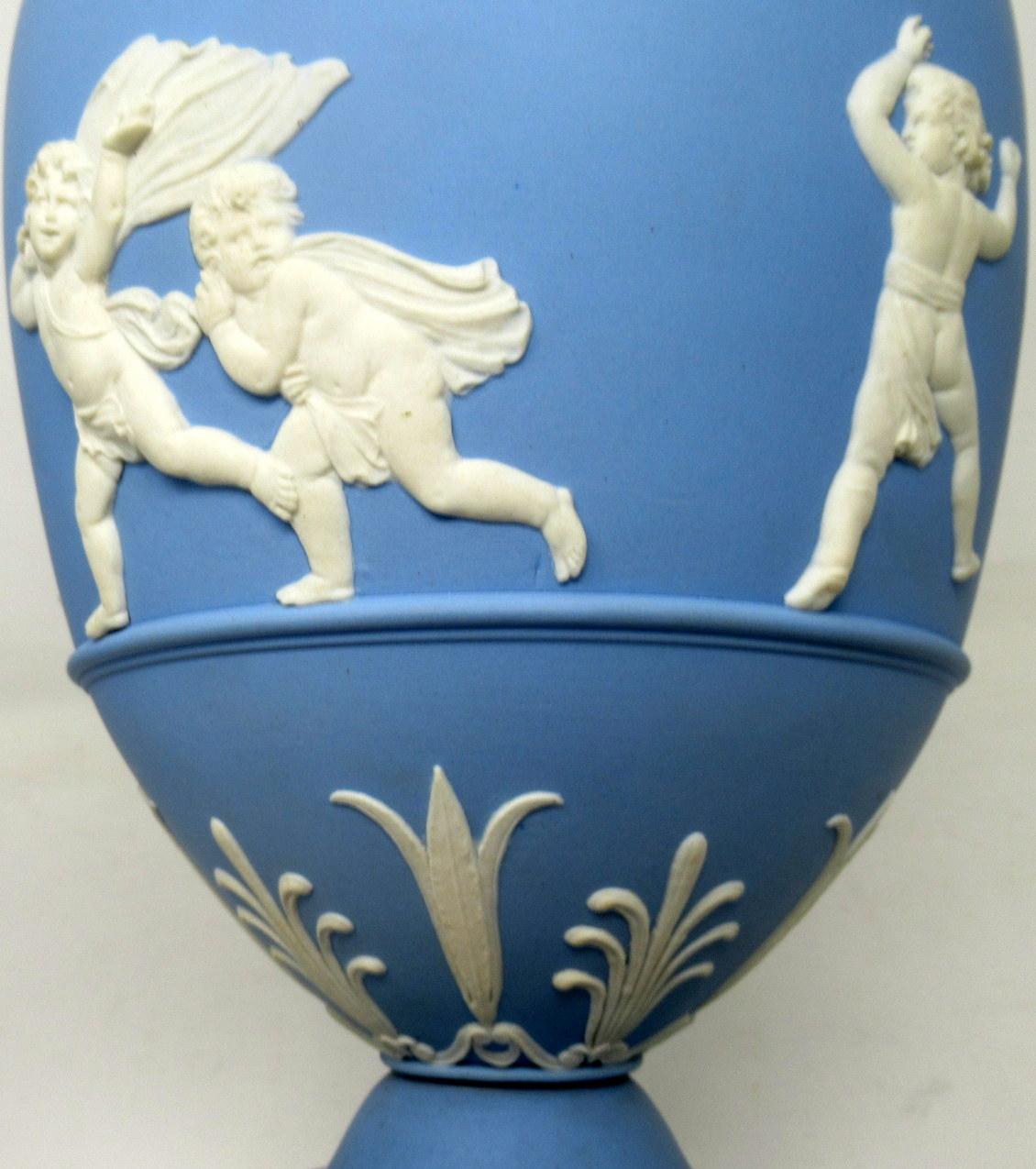 Antique Pair of Blue Wedgwood Jasperware Ceramic Urns Vases John Flaxman Cherubs In Good Condition In Dublin, Ireland