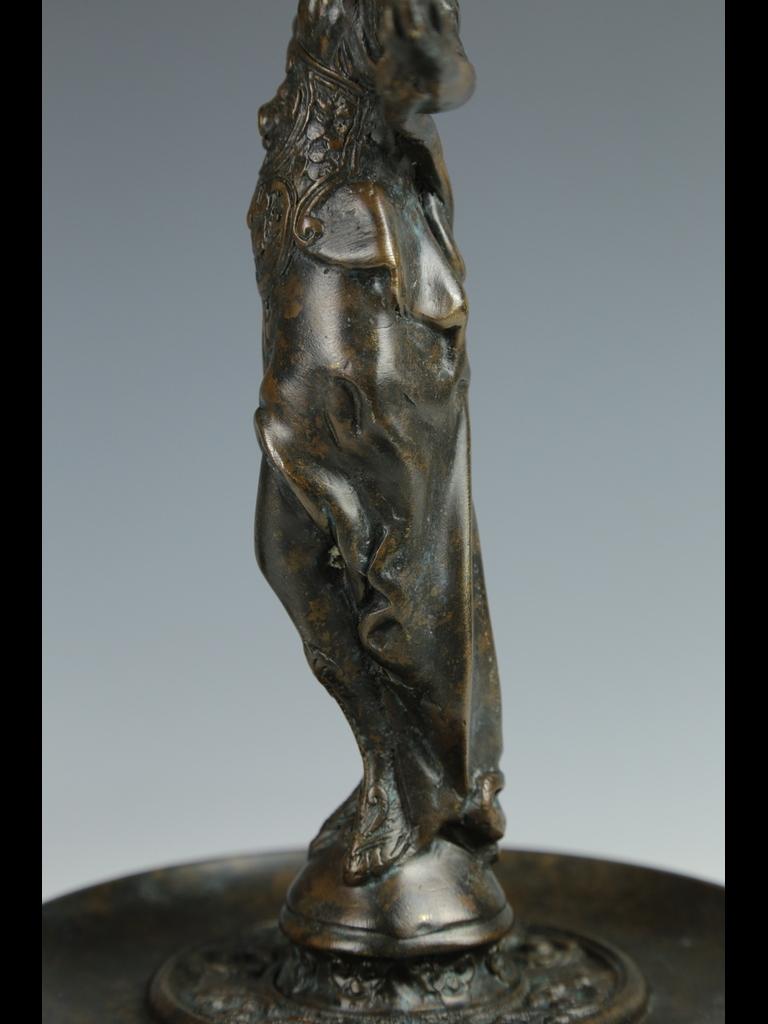 Paire de candélabres anciens en bronze de déesses d'Athènes par F. Souchal, Paris (vers 1850) en vente 5