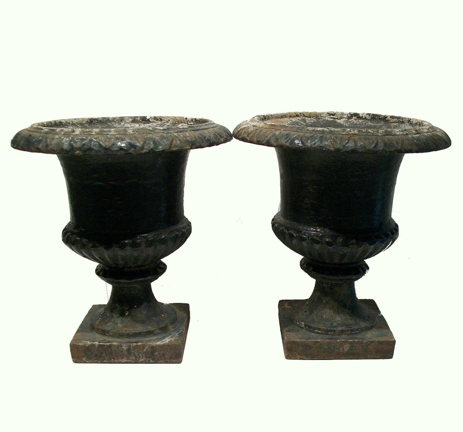 Victorian Antique Pair of Campagna Form Cast Iron Garden Urns, U.S., Late 19th Century For Sale