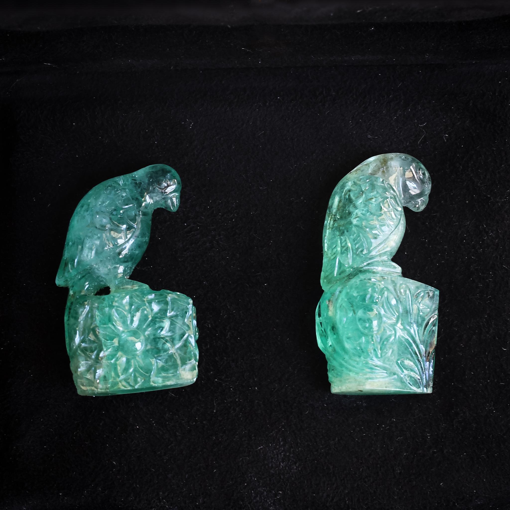 Cabochon Antique Pair of Carved Emerald Parrots For Sale